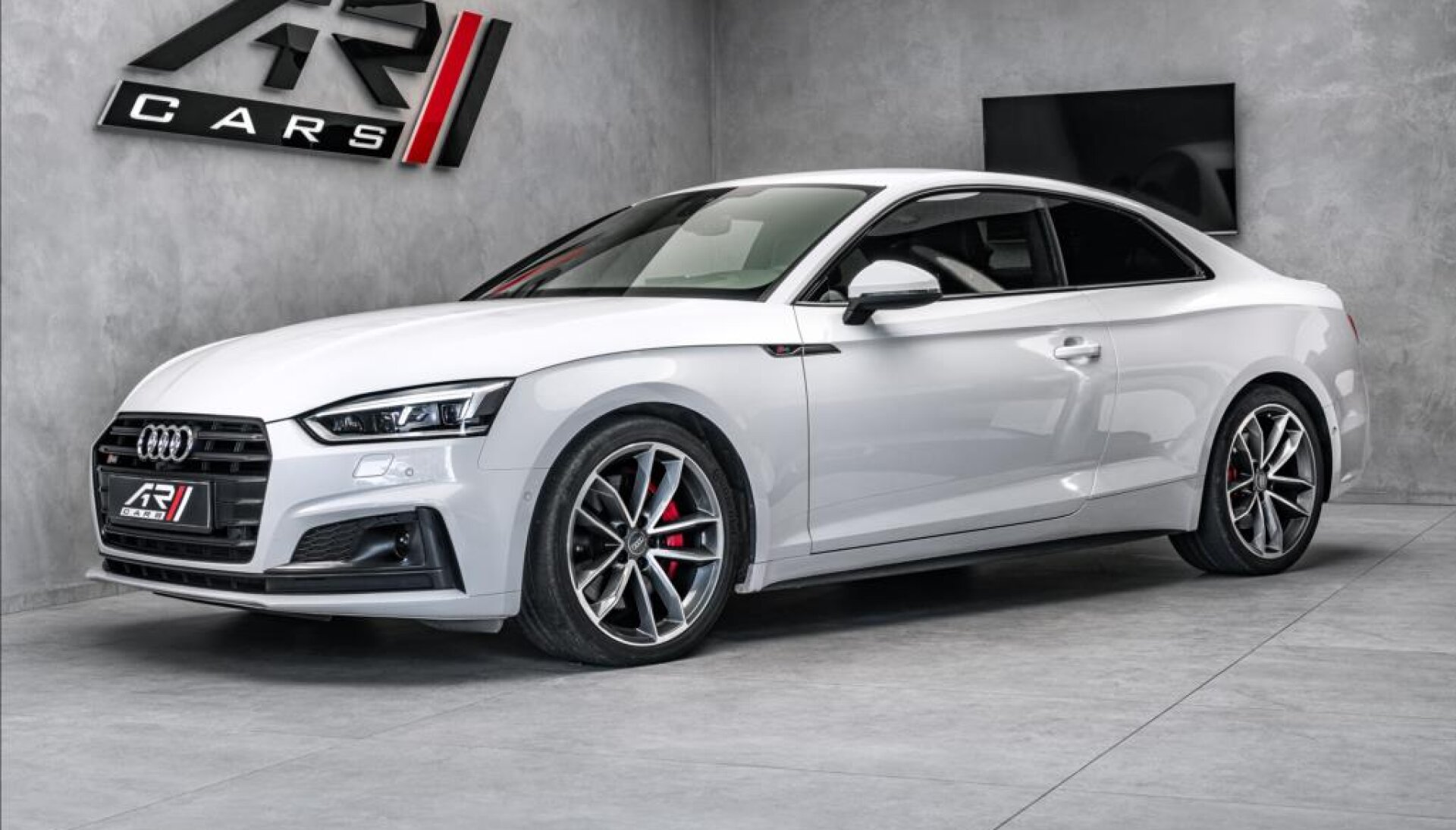 Audi S5 3.0TFSI quattro, Matrix, B&O, HUD, karbon