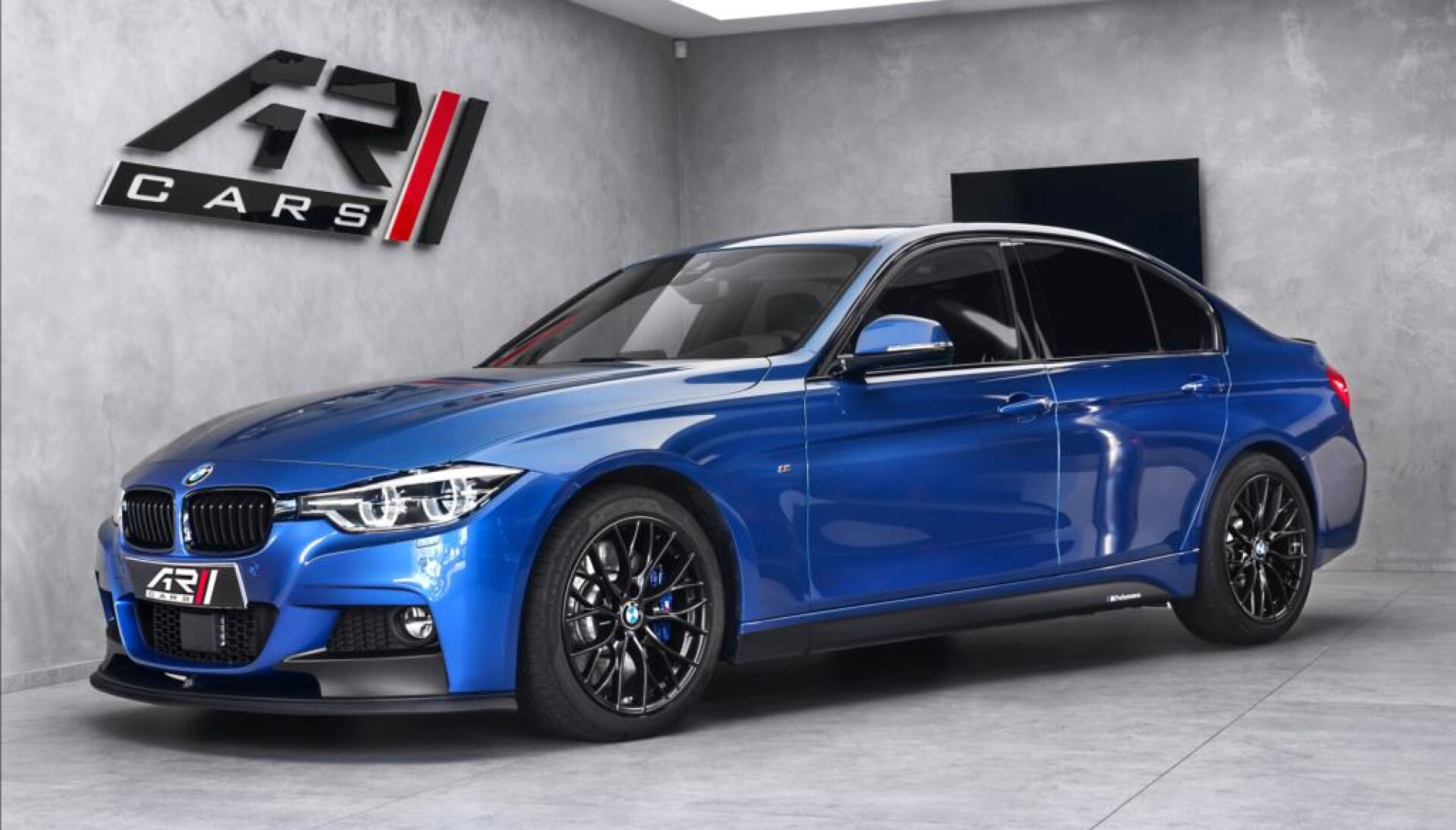 BMW Řada 3 340i xDrive M-performance, HUD, Harman/Kardon, CZ