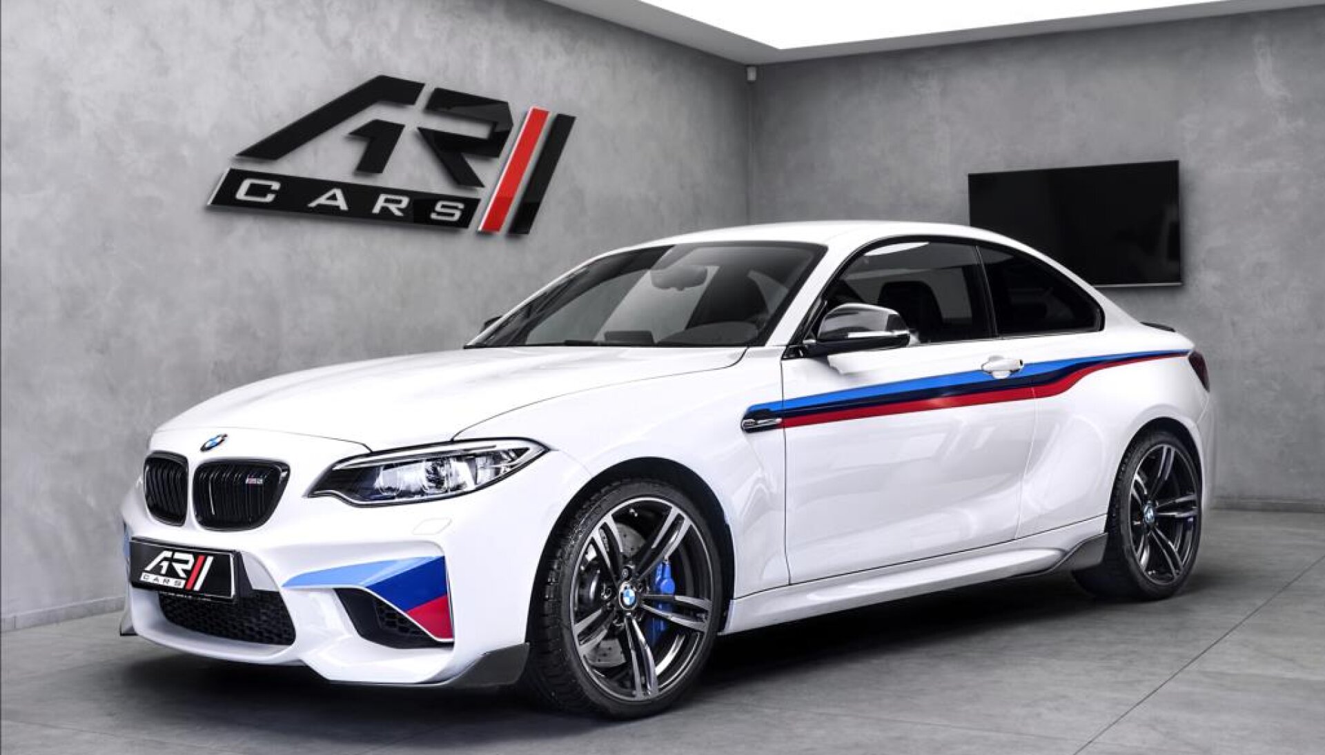BMW M2 M2 Performance, výfuky, Harman Kardon, CZ
