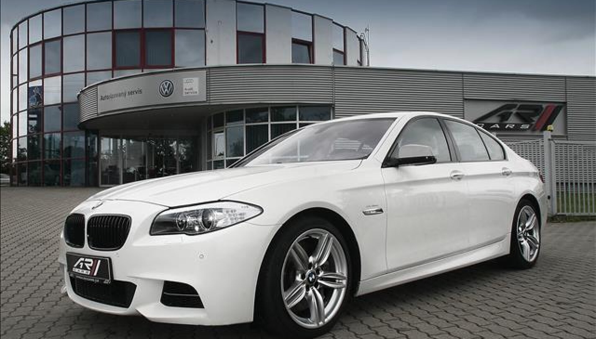 BMW Řada 5 Head Up CZ M 550D xDRIVE Odvětr.sed.