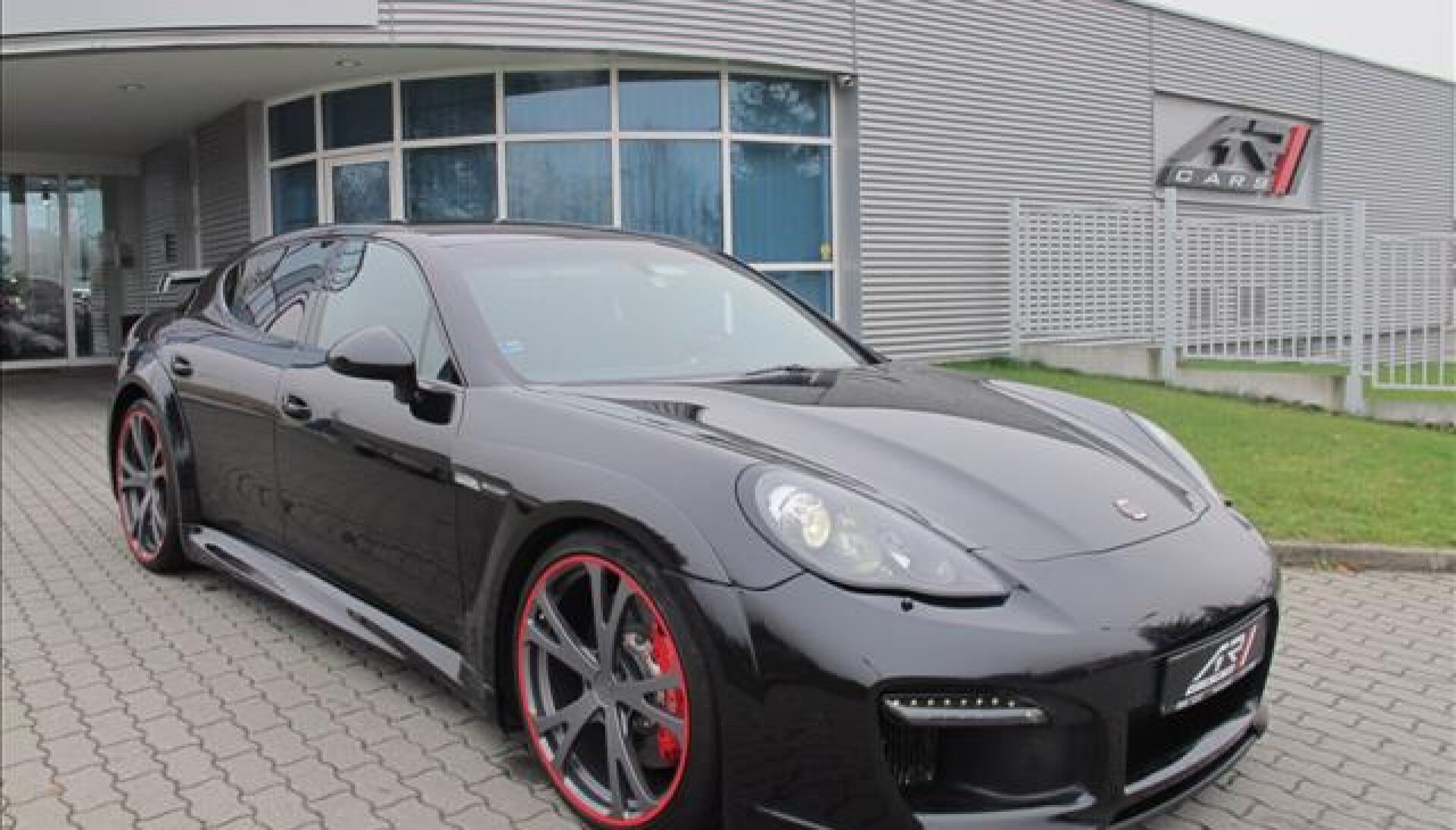 Porsche Panamera 4.8 Grand GT 560PS