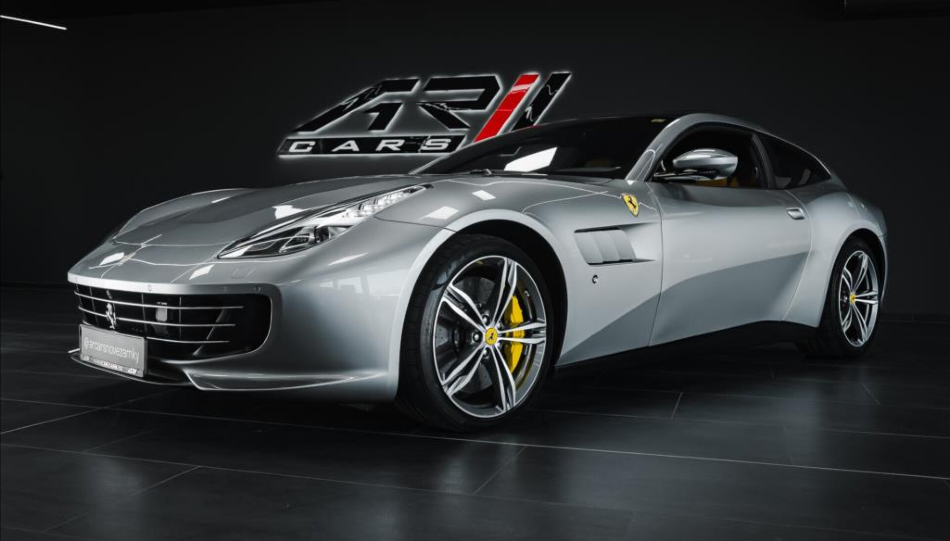 Ferrari GTC4 Lusso 6,3 V12, PANORAMA, VENTILÁCIA, JBL, 360°