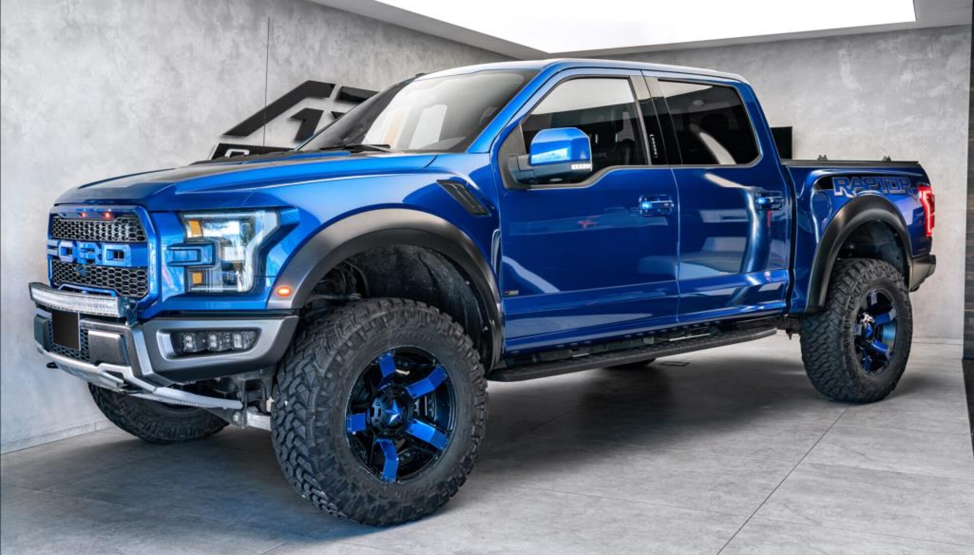 Ford F-150 RAPTOR V6 3.5 individuál