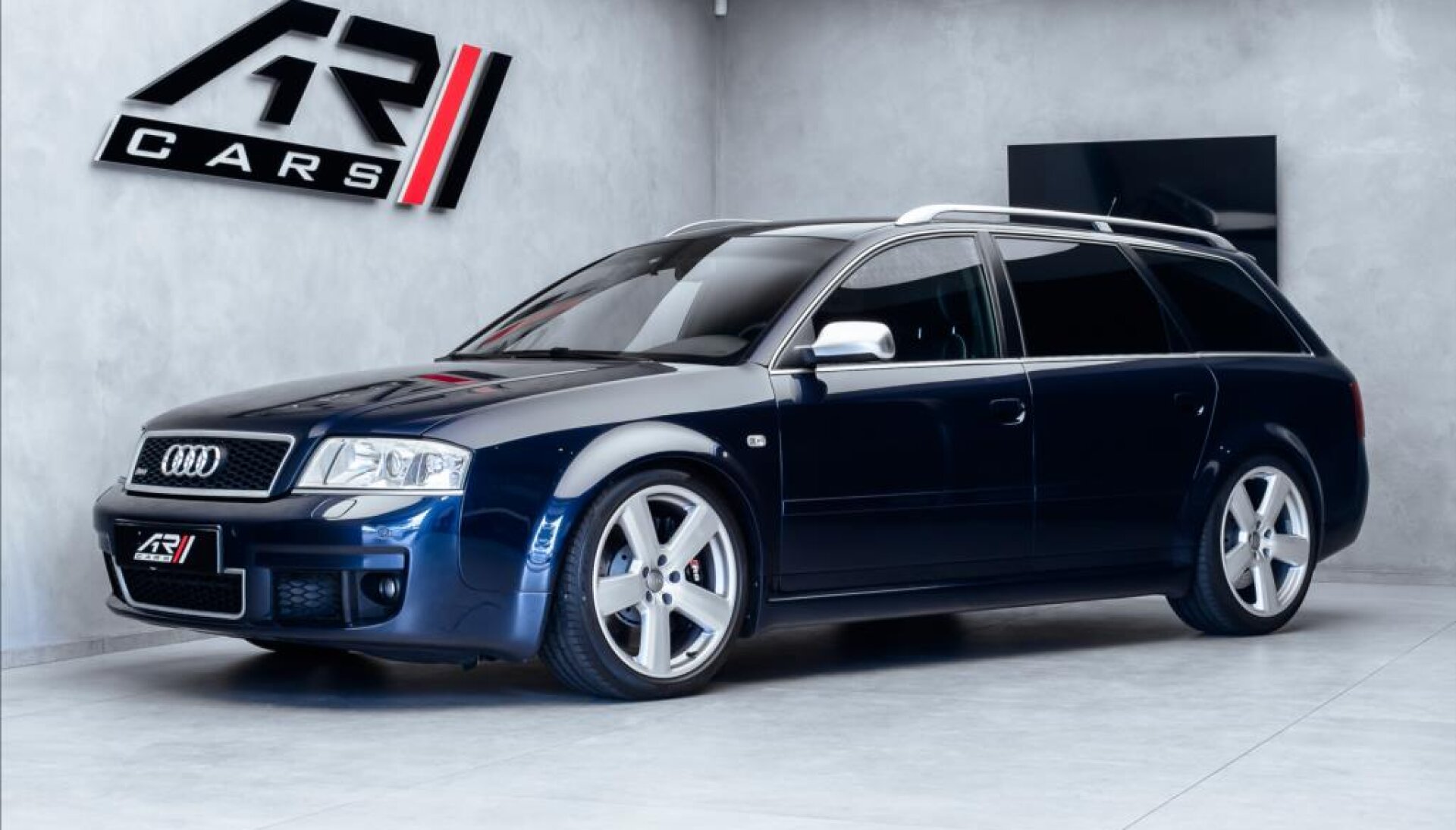 Audi RS 6 4.2 quattro Avant, Milltek, Recaro, Bose, TV