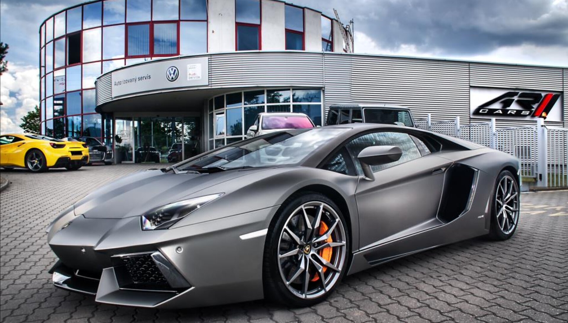 Lamborghini Aventador LP 700-4 Grigio Titans, karbon, kamera, lift