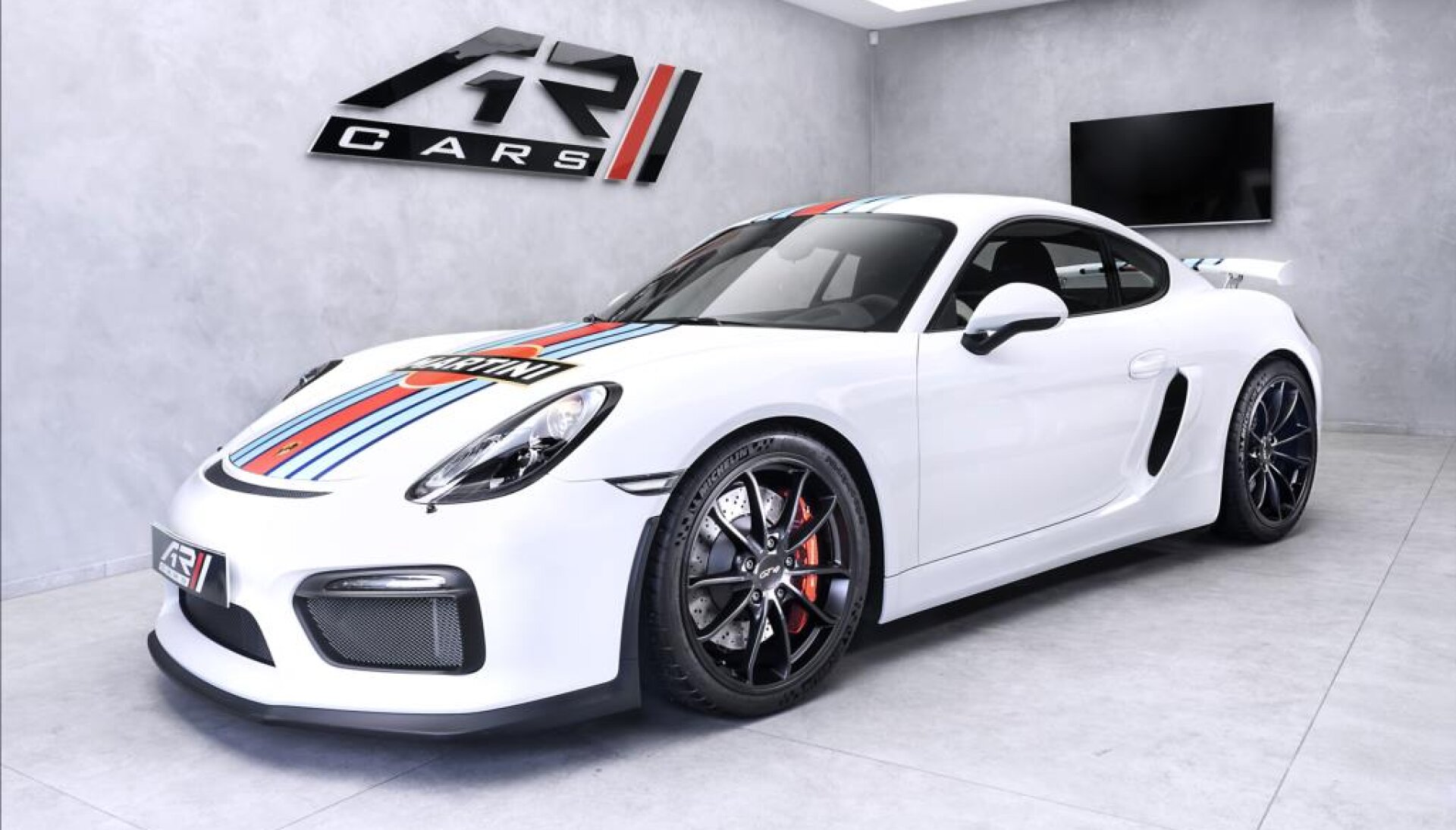 Porsche Cayman GT4 Martini edition