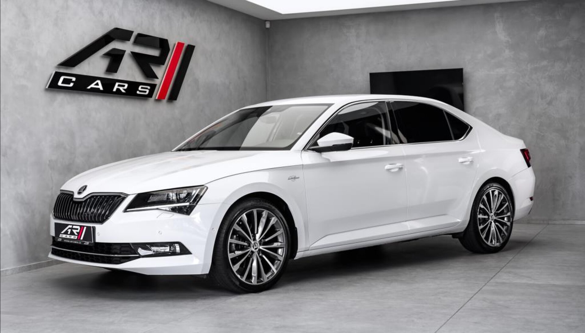 Škoda Superb 2.0 TDI L&K, DCC, Canton, CZ