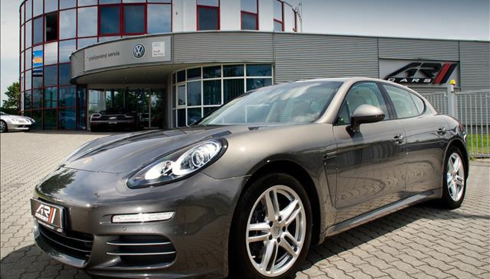 Porsche Panamera 4, Bose, CZ, vzduch, facelift