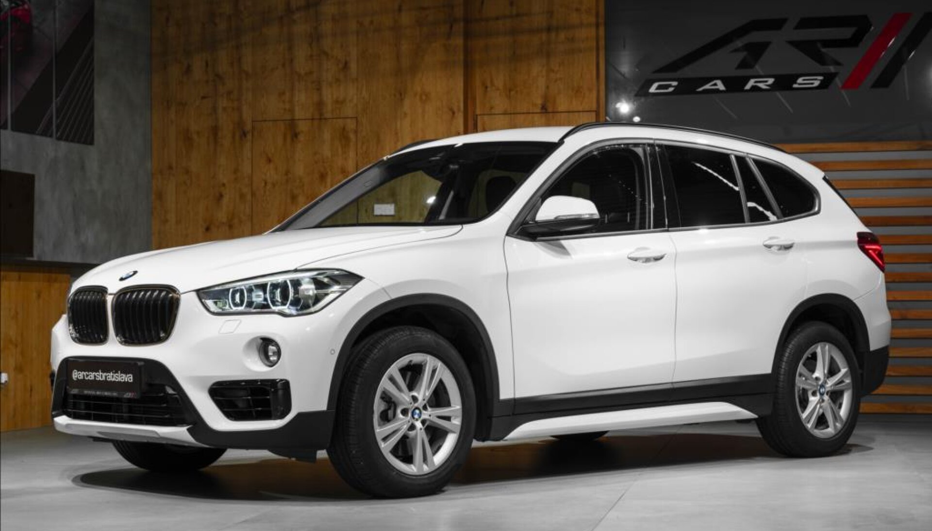 BMW X1 2,0 xDrive 20i, SPORT LINE, NAVI, KAMERA
