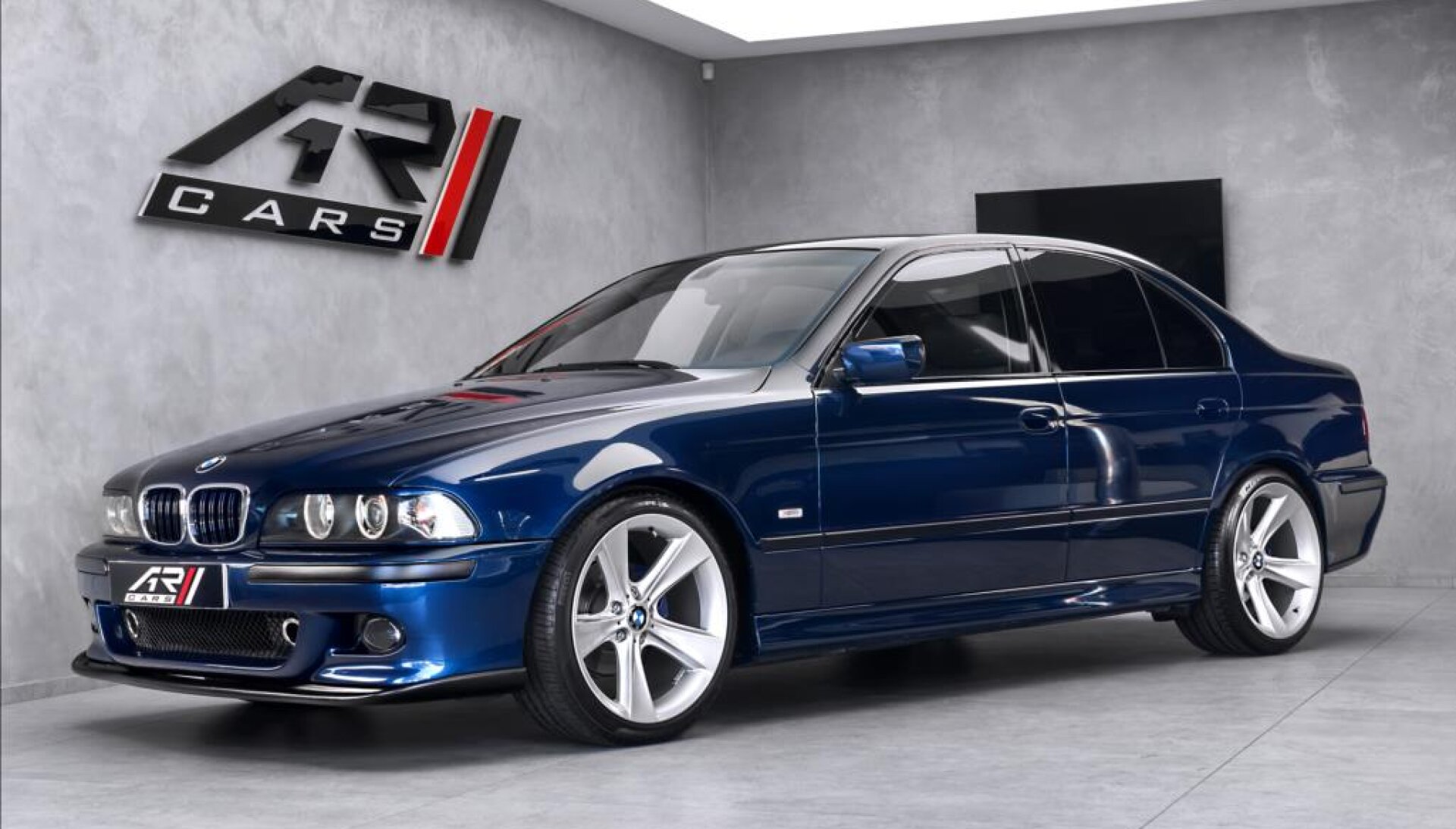 BMW Řada 5 E39 530d, M-podvozek, kůže, TOP stav