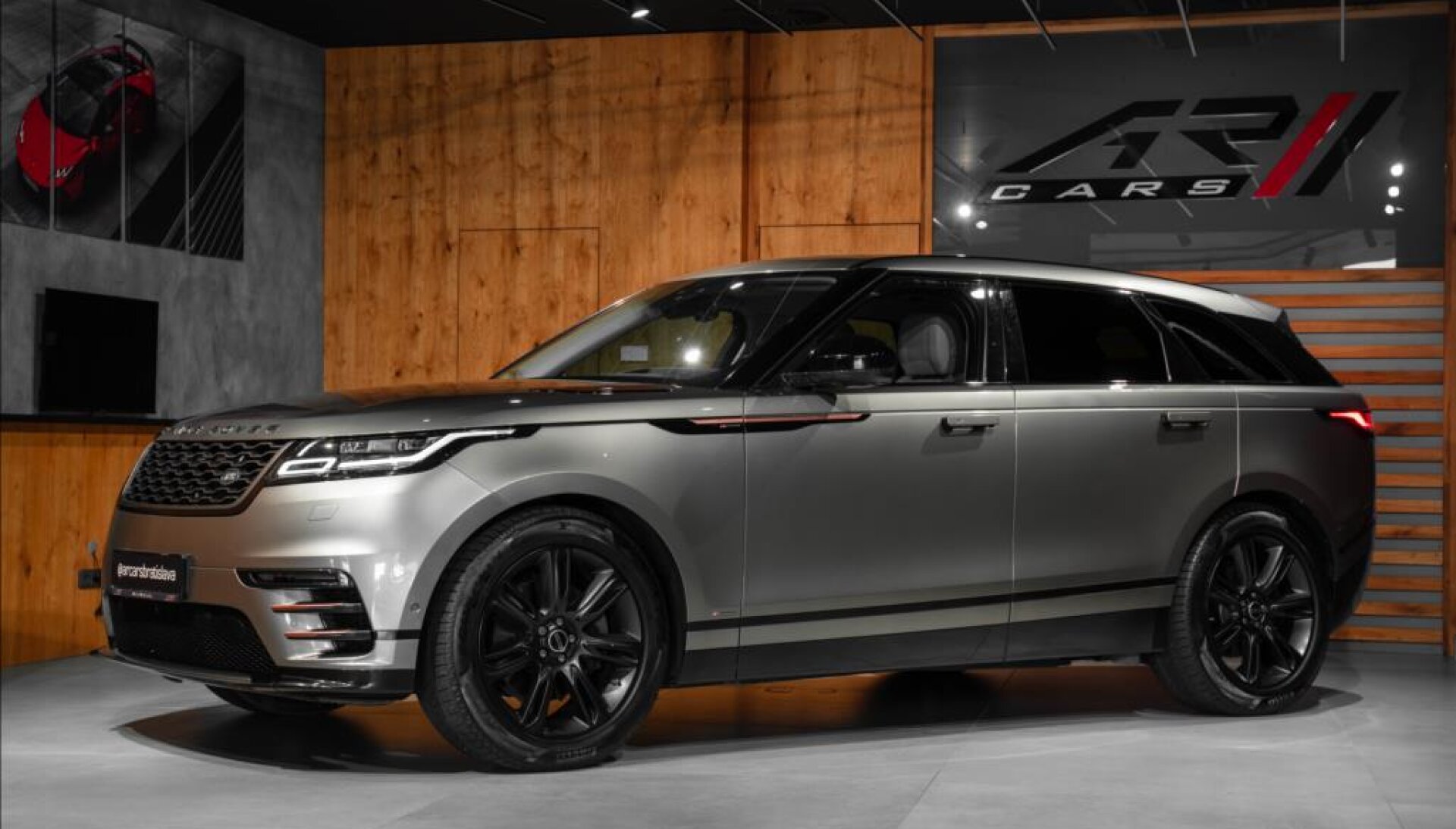 Rover 3,0 RANGE ROVER VELAR 3.0 V6 D300 R-Dynamic SE