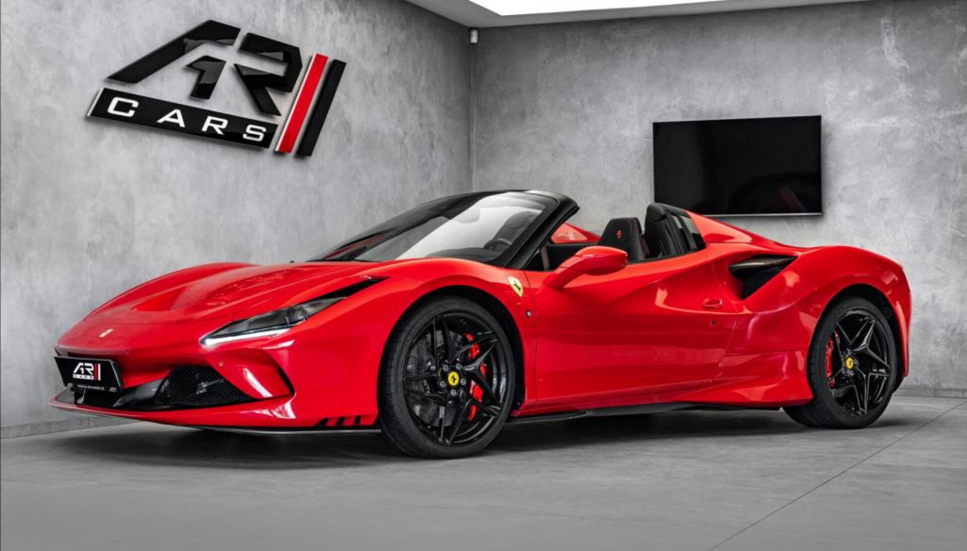 Ferrari F8 3,9 F8 Spider V8, karbon, kamera, Alcantara, CZ