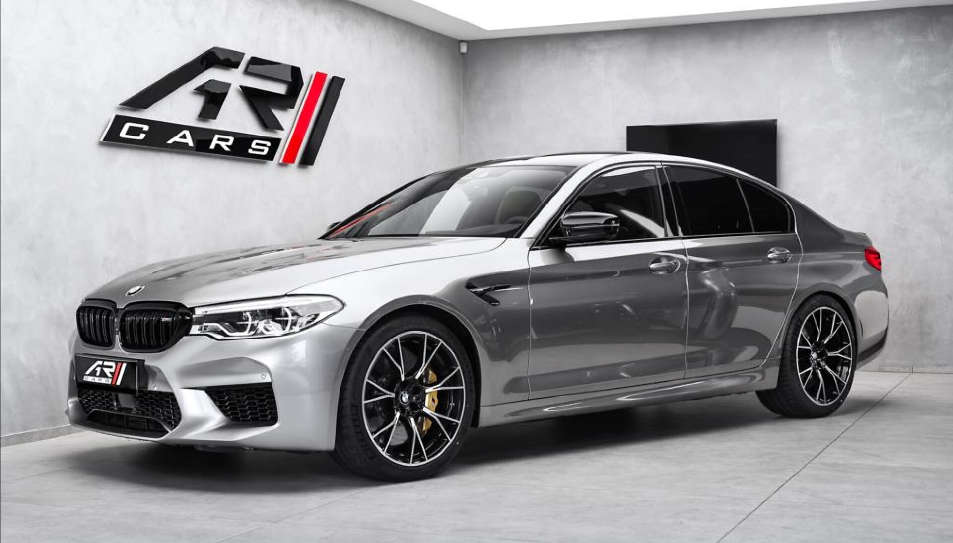 BMW M5 M5 competition, individual Merino, keramiky