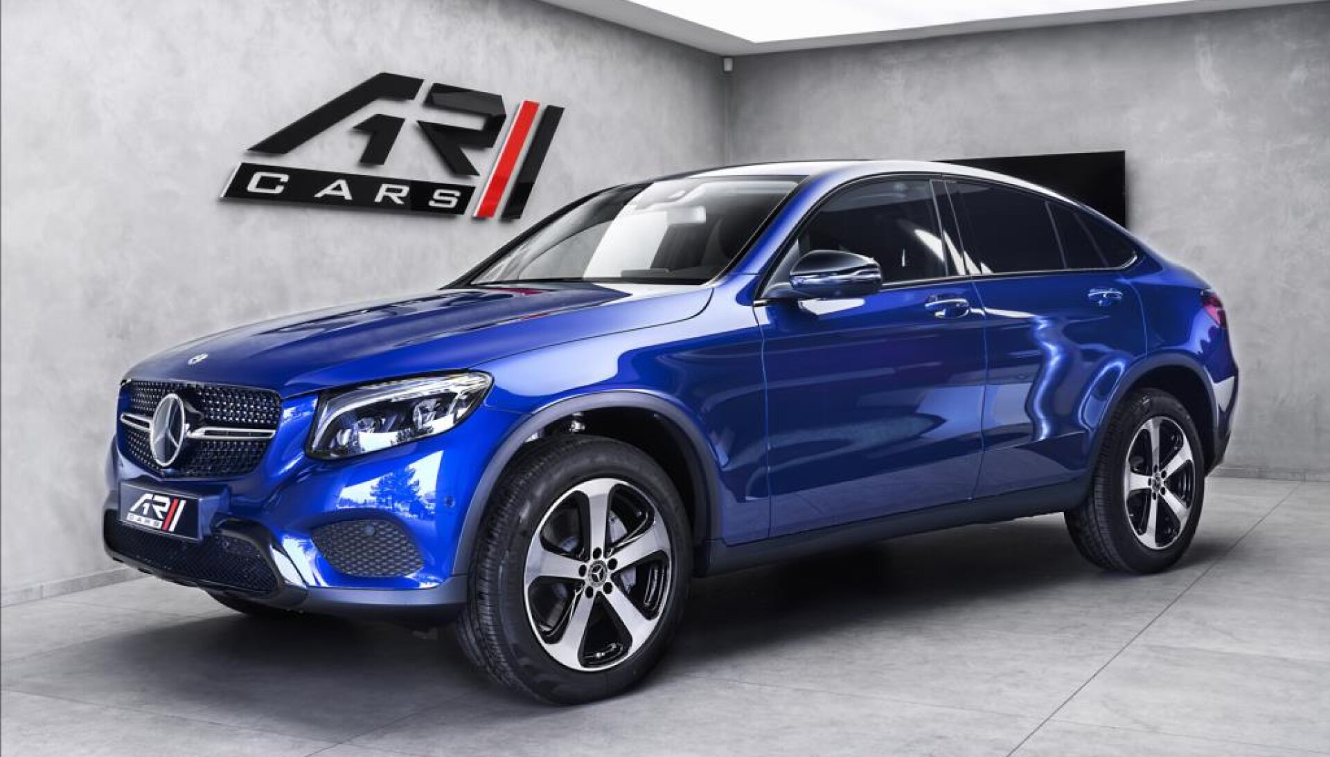 Mercedes-Benz GLC 250d 4Matic, LED, air body, asistenty, CZ