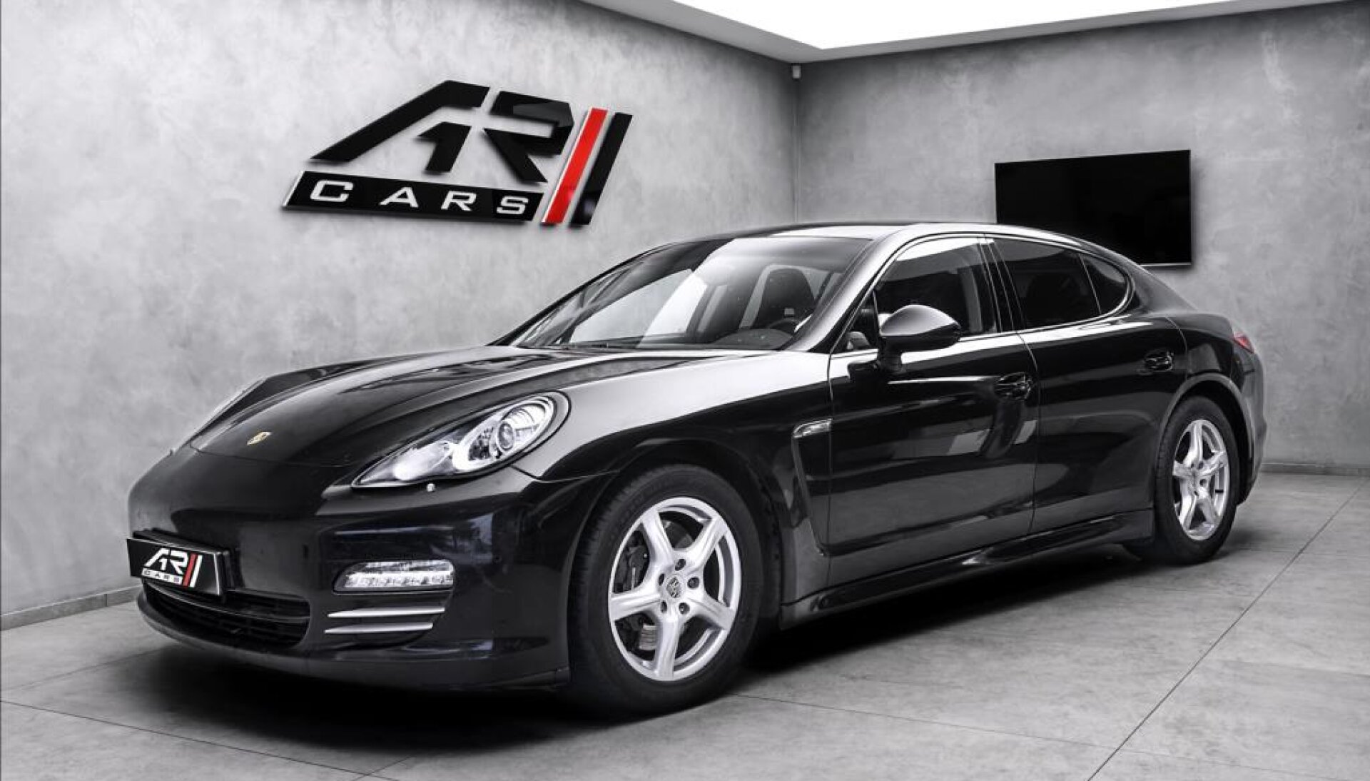 Porsche Panamera 4 PDLS, vzduchový podvozek, navigace, CZ
