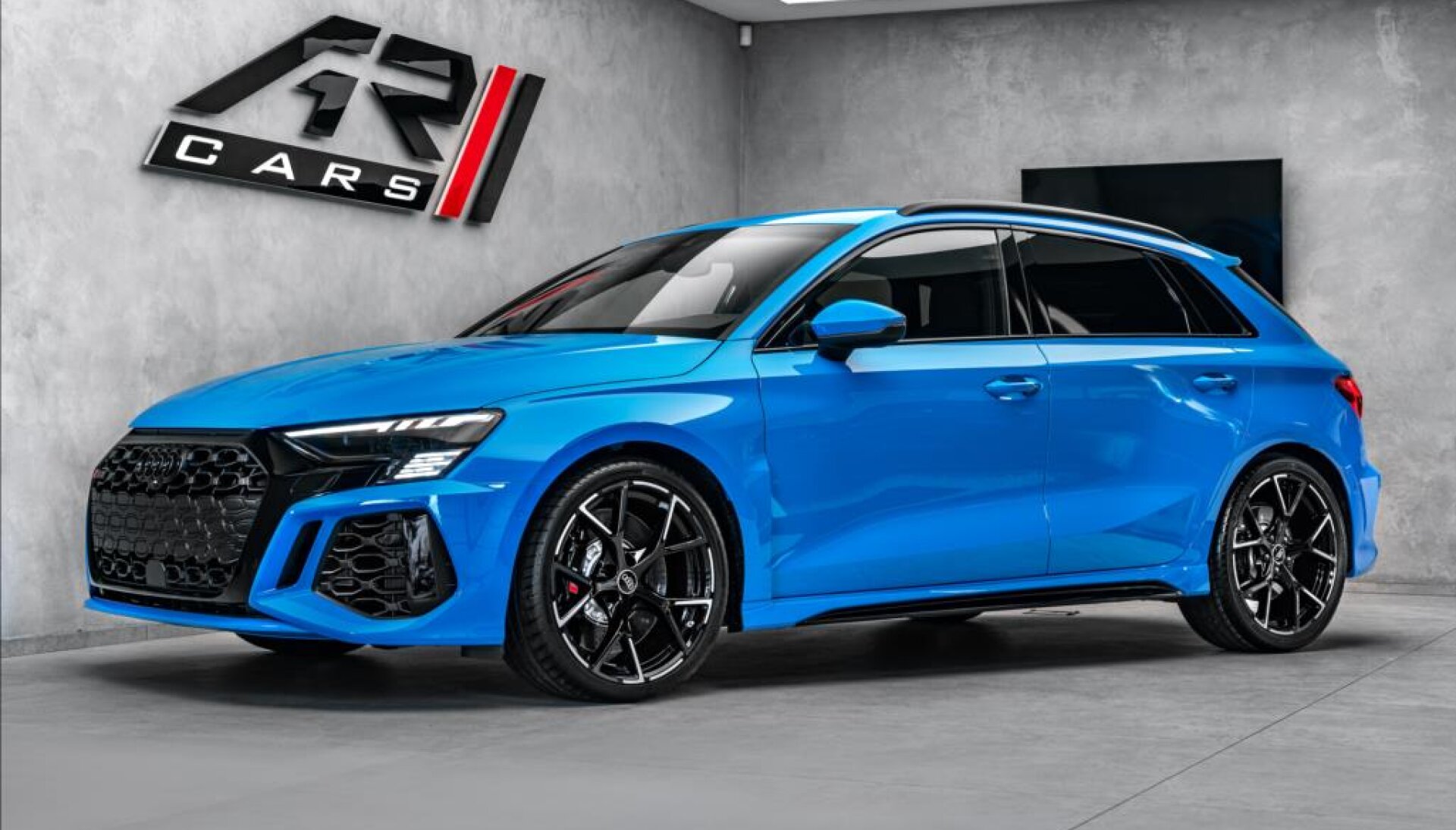 Audi RS3 Sportback, Matrix, B&O, výfuky