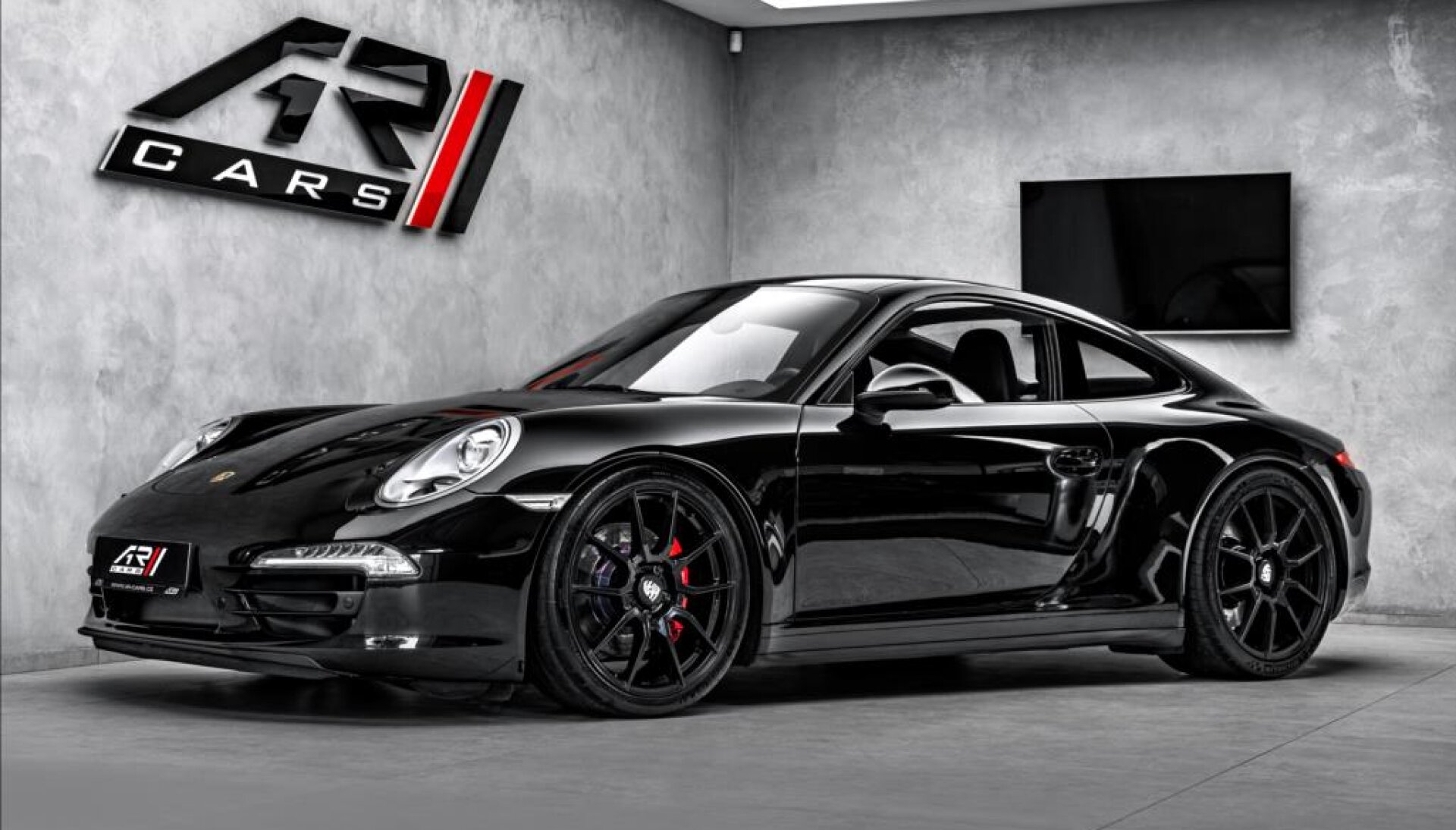 Porsche 911 Carrera 4S, PCM, výfuky