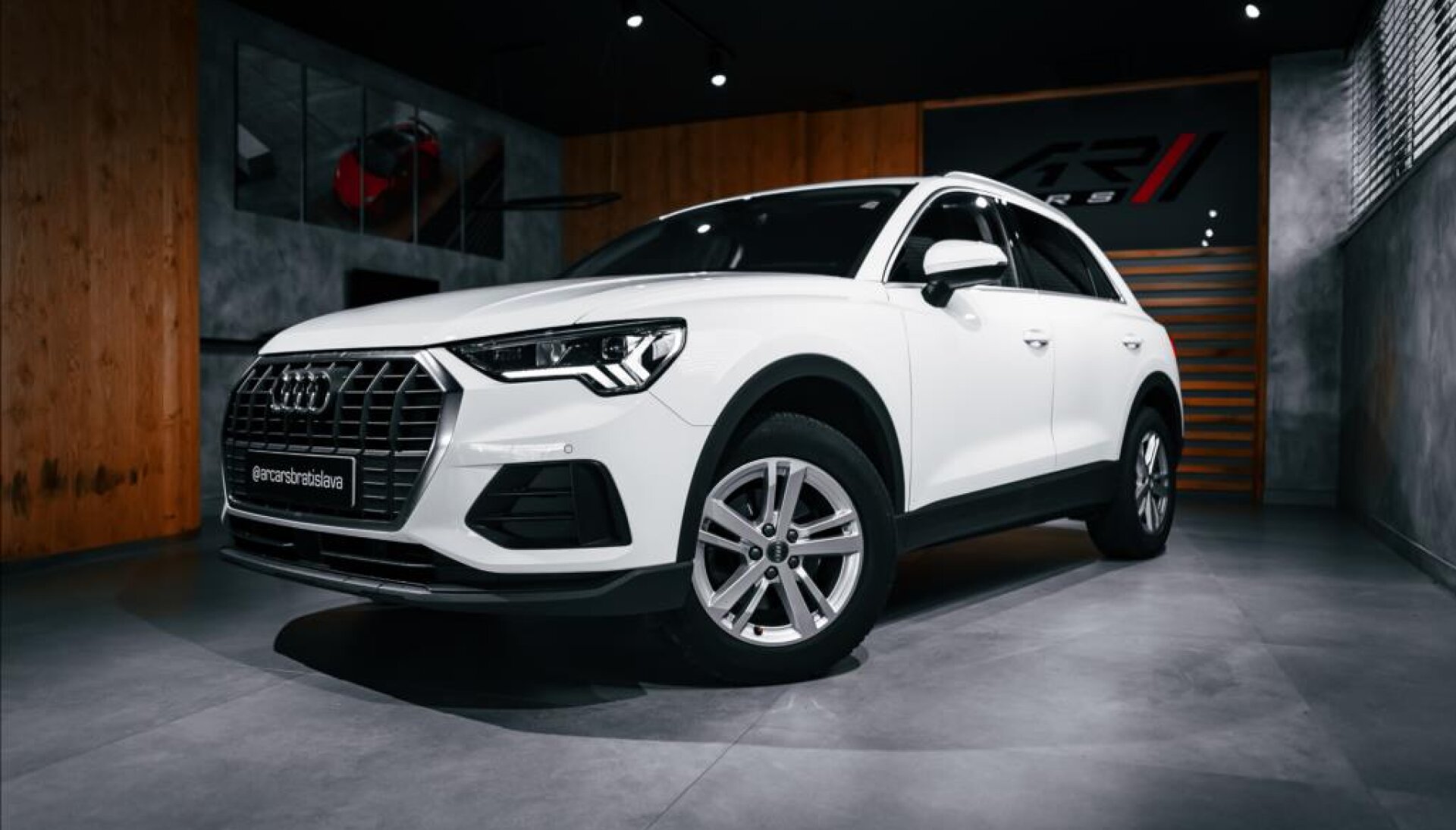 Audi Q3 2,0 35 TDI, LED, NAVI