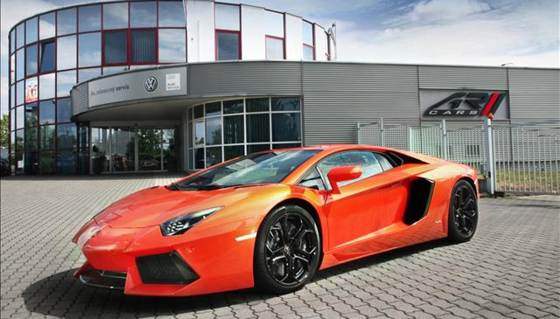 Lamborghini Aventador LP 700-4