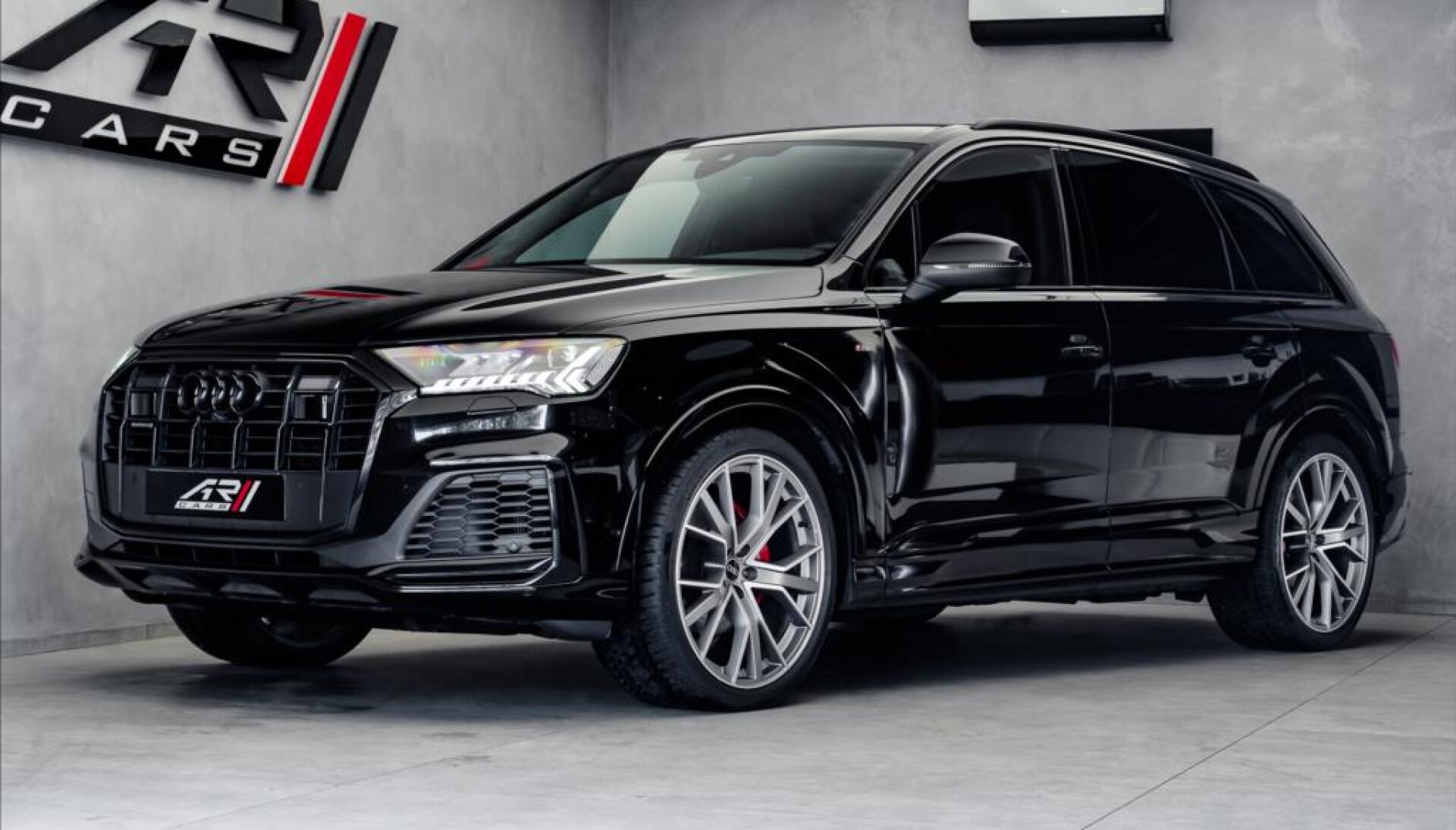 Audi Q7 50 TDI Q S line, Matrix, dověry