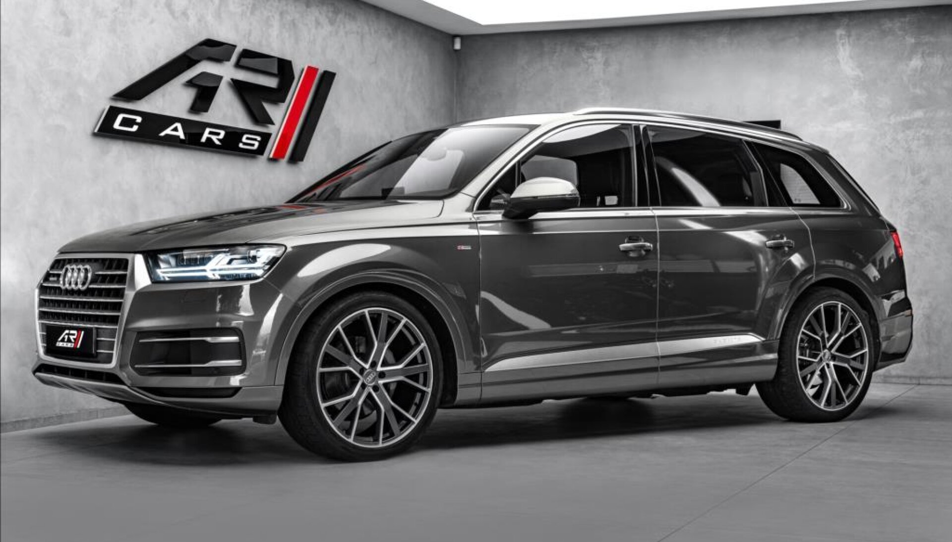 Audi Q7 3,0 TDI 200kW Sline, Vzduch, LED, Tažné