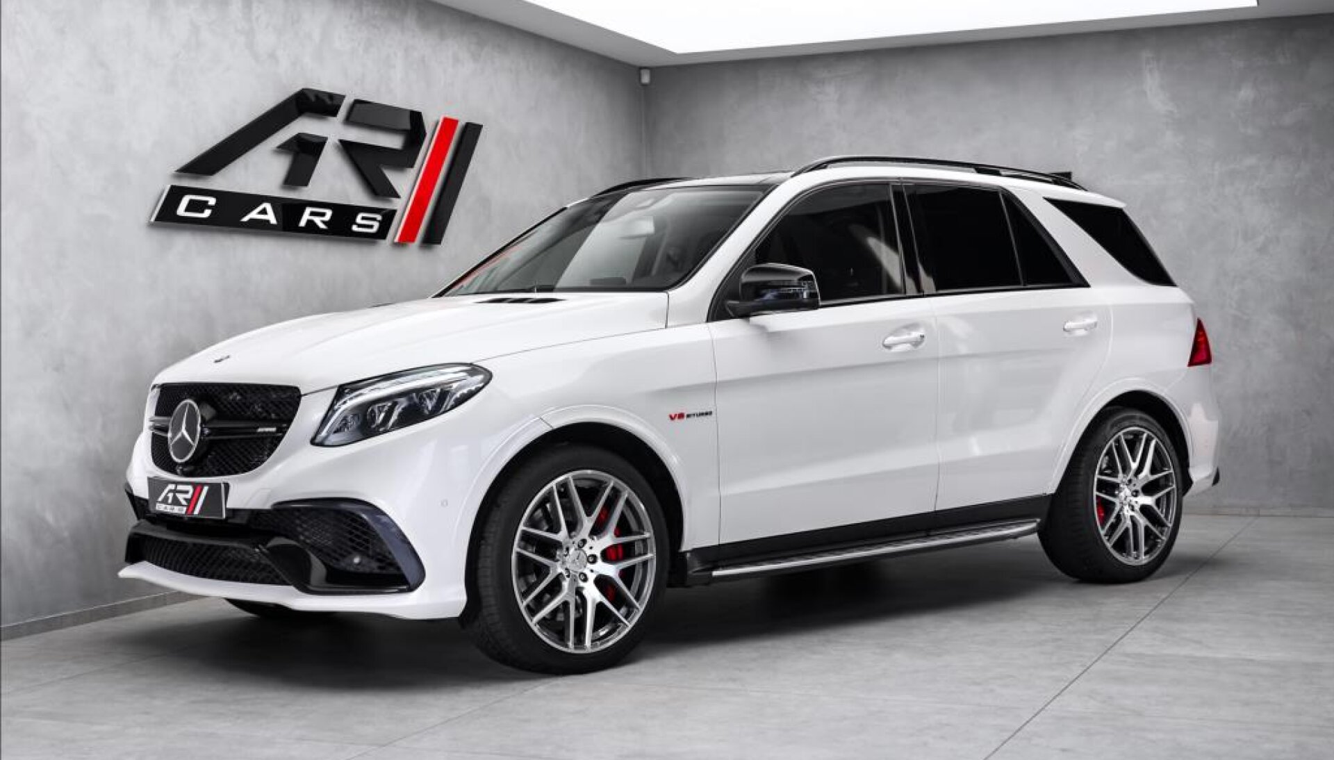 Mercedes-Benz GLE 63S AMG, panorama, DVD, nezávislé,