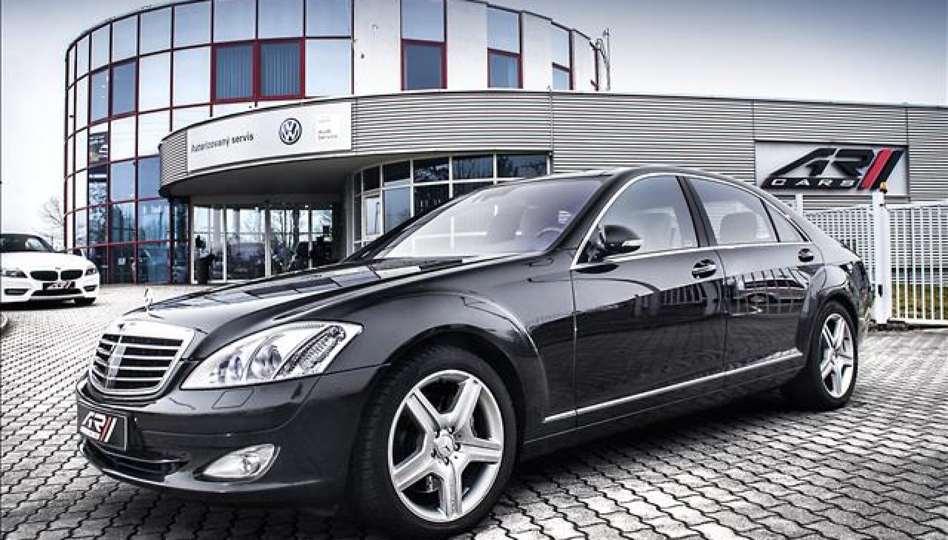 Mercedes-Benz Třídy S 5,5 S 500 L, Noční vize, TV, DVD, masážní a klim. seda