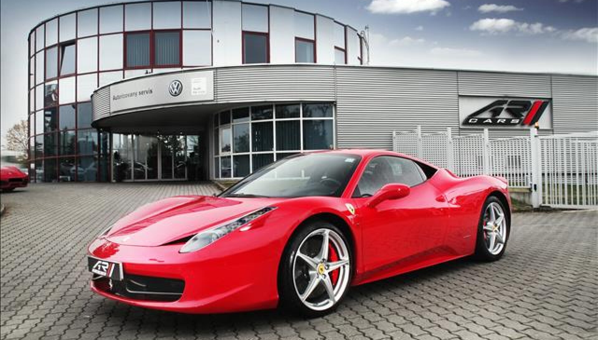 Ferrari 458 Italia, Rosso Corsa, 20" kola, park. senzory