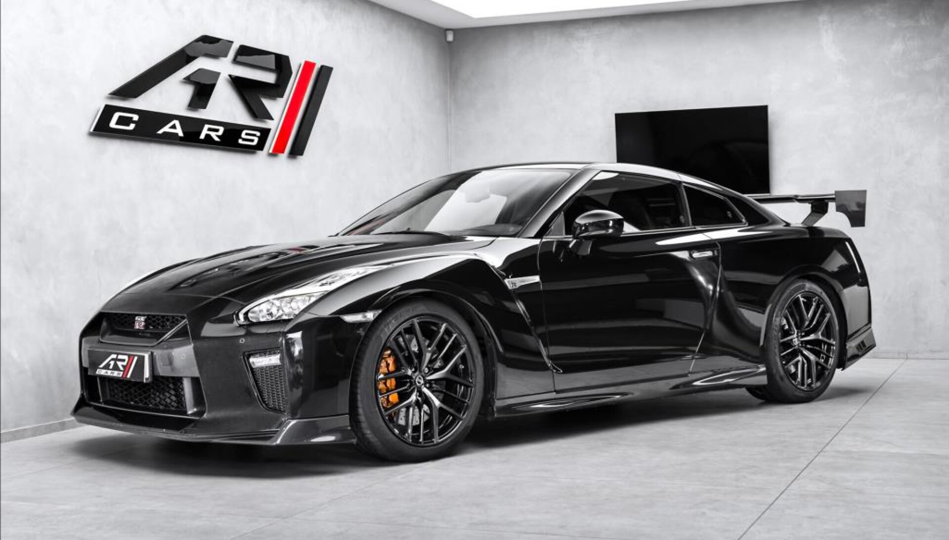 Nissan GT-R Black Edition, Armytrix, Bose