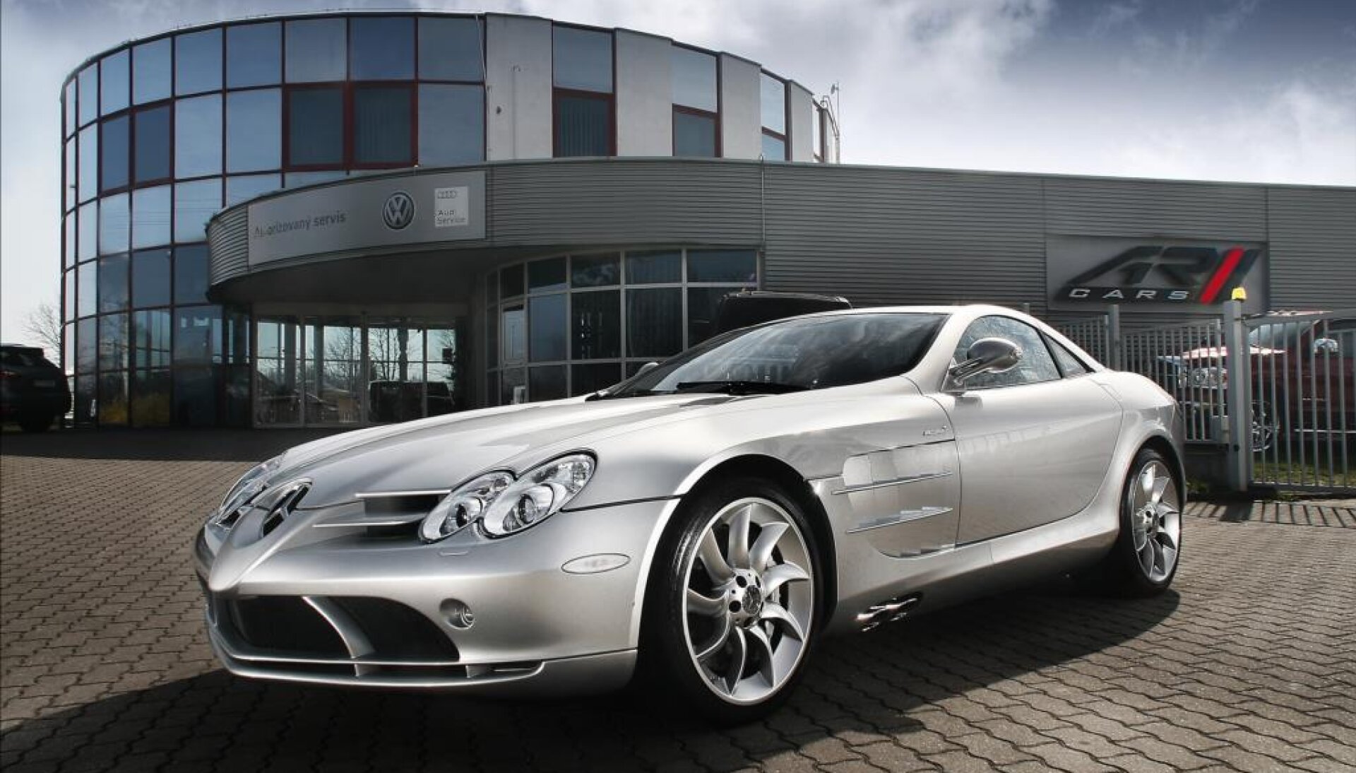 Mercedes-Benz SLR McLaren