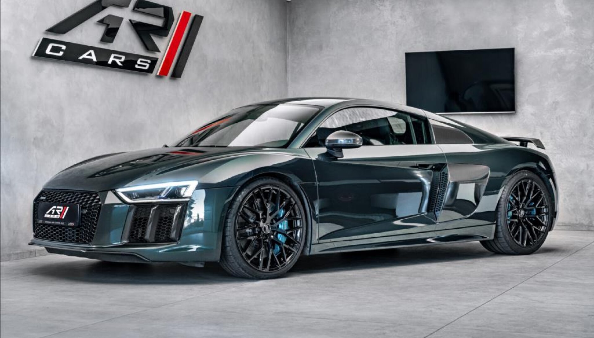 Audi R8 V10 plus FSI quattro, karbon, keramiky