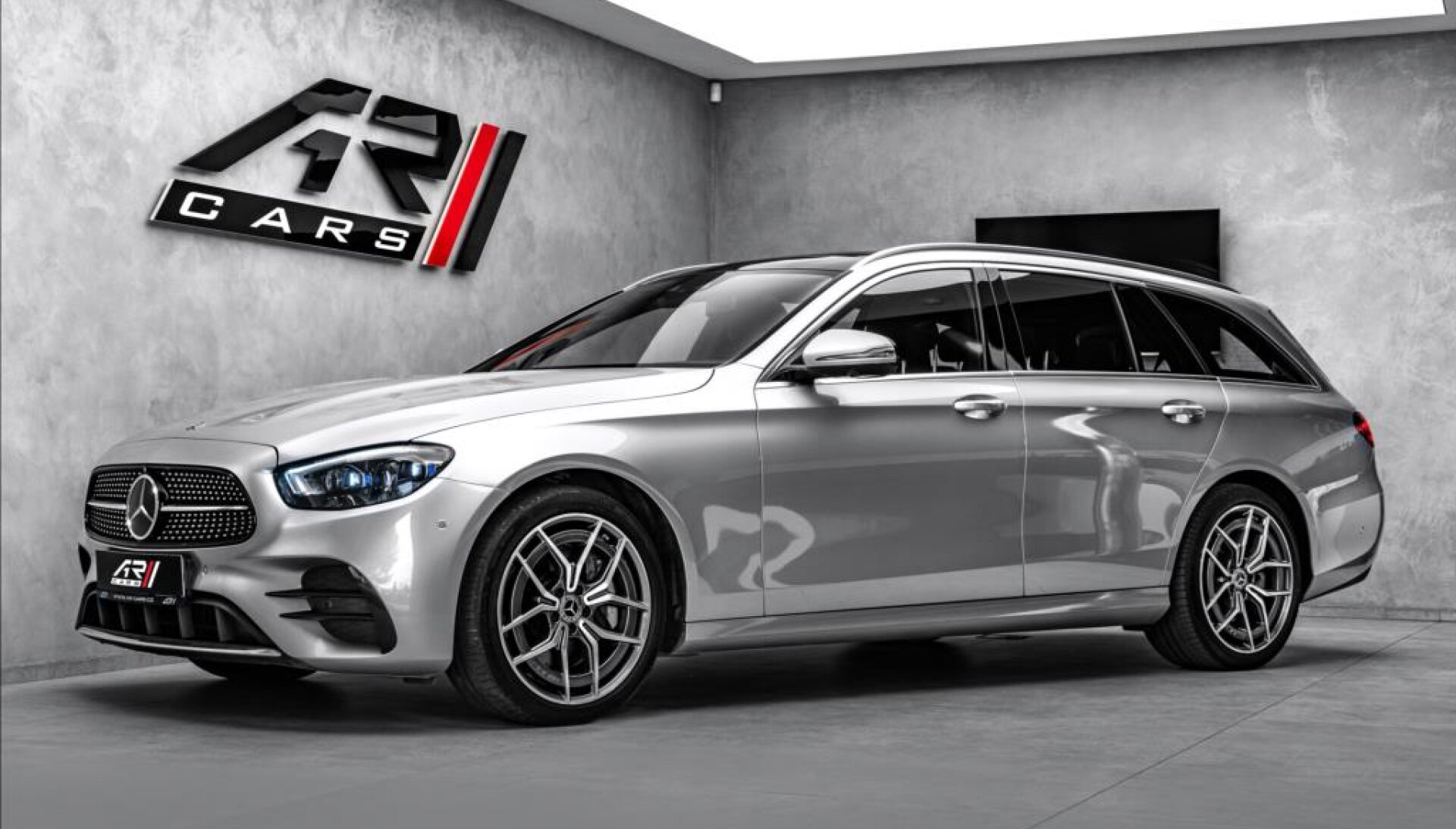 Mercedes-Benz Třídy E E 400 d 4MATIC T Avantgarde AMG, pano, business