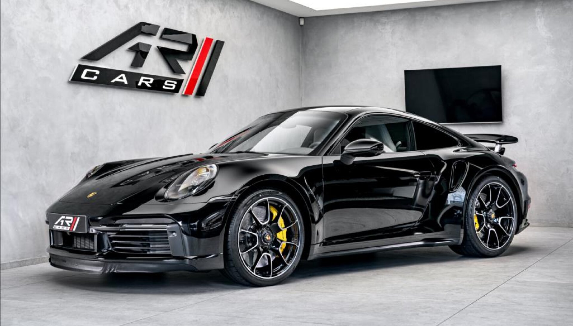Porsche 911 992 TURBO S PDK, keramiky, matrix, ventilace