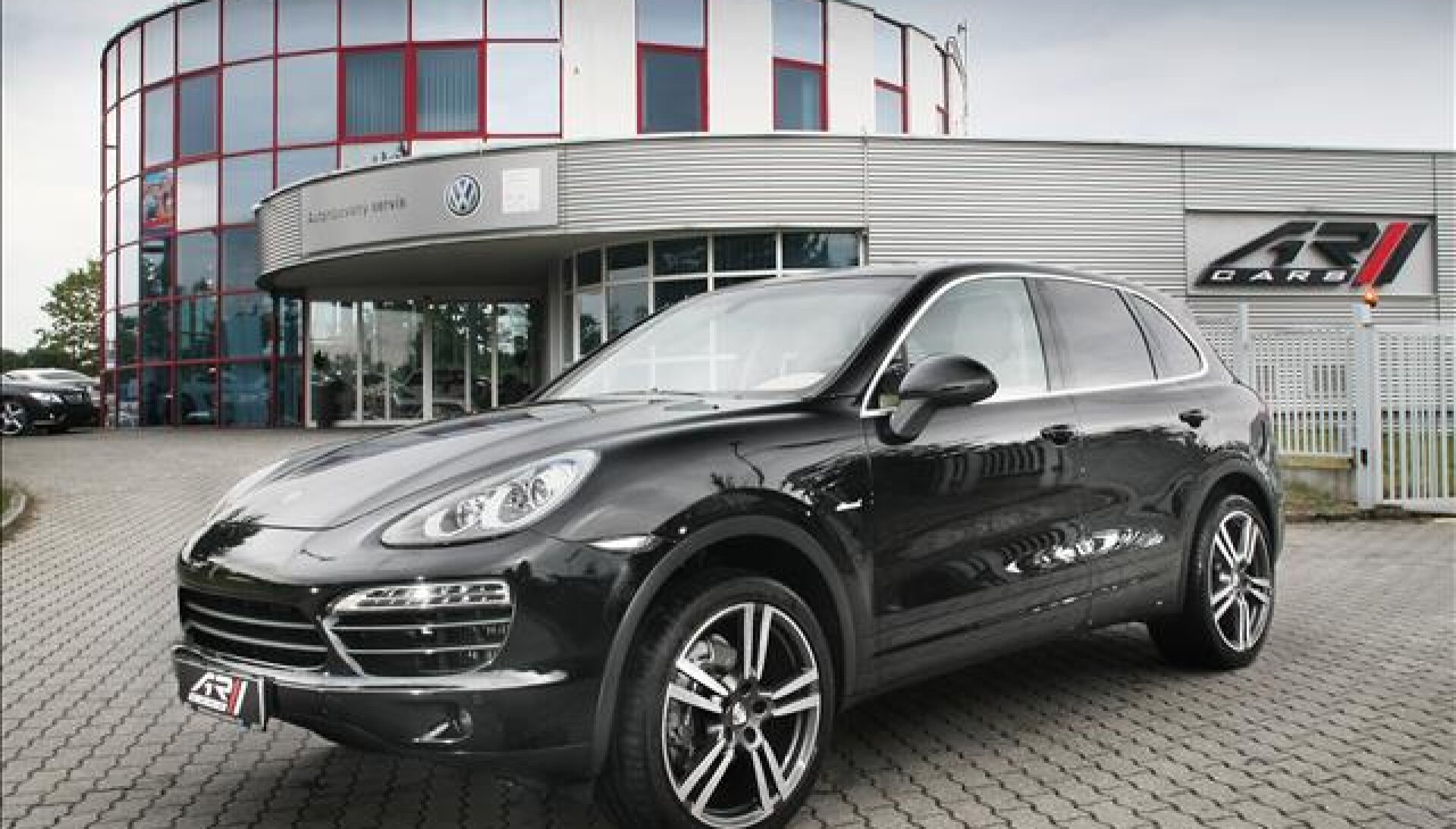 Porsche Cayenne Vzduch, Kamera, 21" litá kola