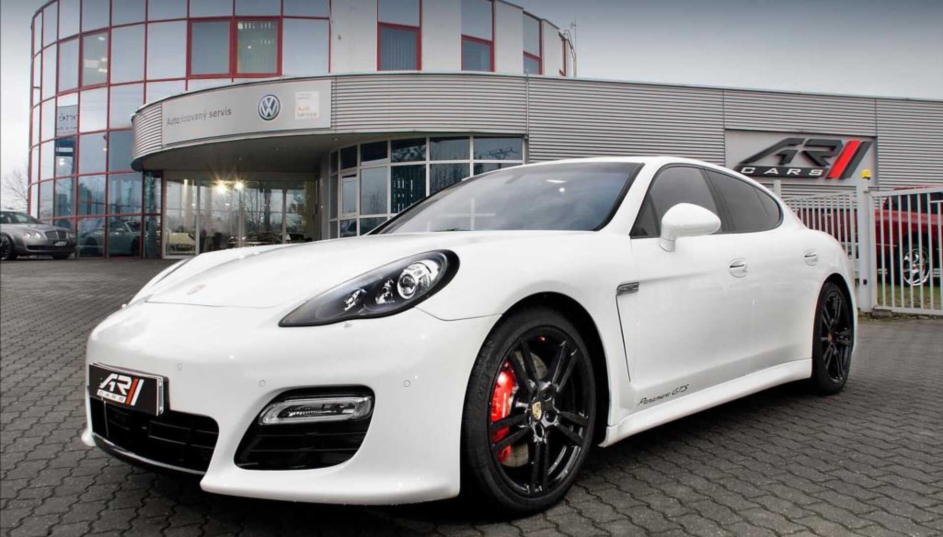 Porsche Panamera GTS, garance 12/2017, TOP! Exclusive Individual