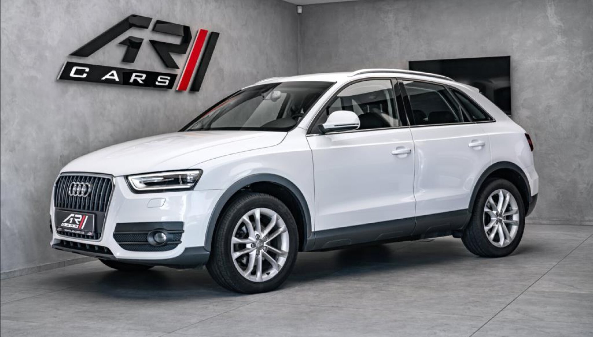 Audi Q3 2.0 TDI quattro, automat, Alcantara, CZ