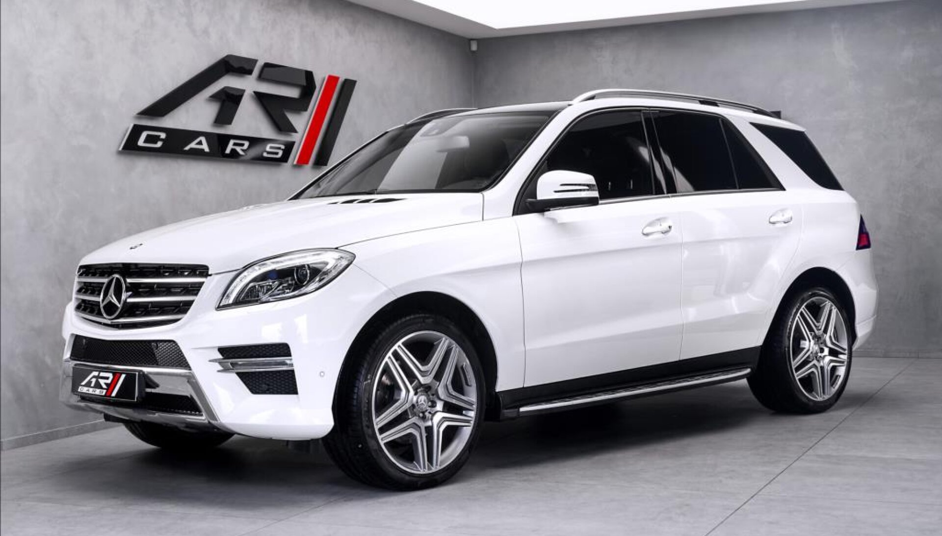 Mercedes-Benz Třídy M ML 350 AMG, airmatic, Alpine DVD