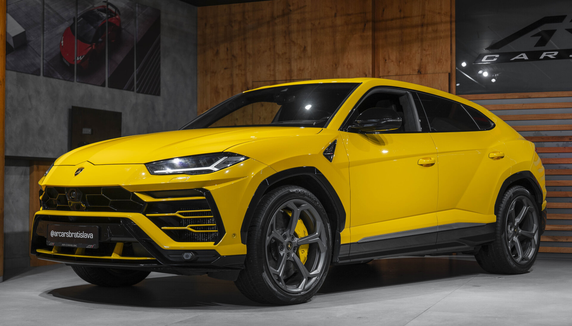Lamborghini Urus 4.0 V8, Bang & Olufsen, Panorama, Karbón