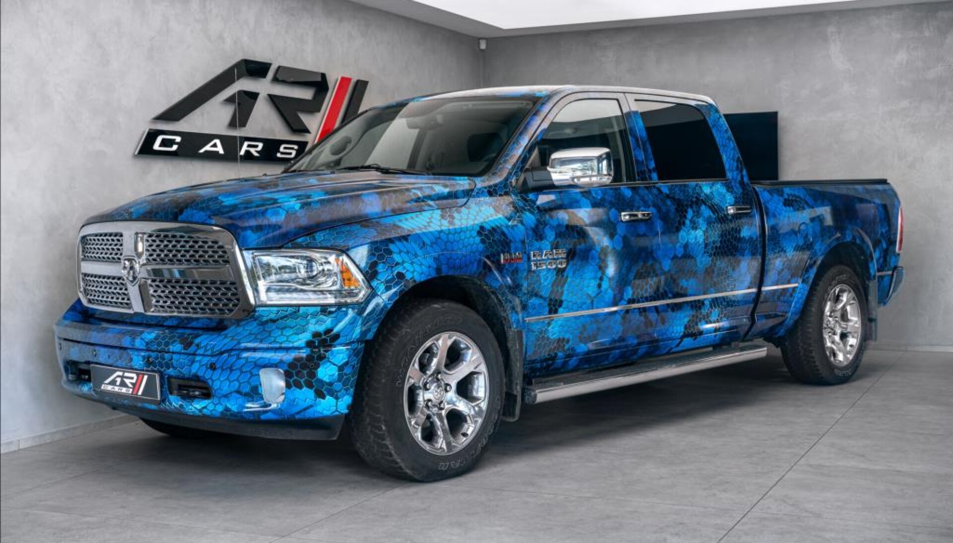 Dodge RAM 1500 CREW CAB 5.7 HEMI, Laramie 4x4, LPG, CZ/EU