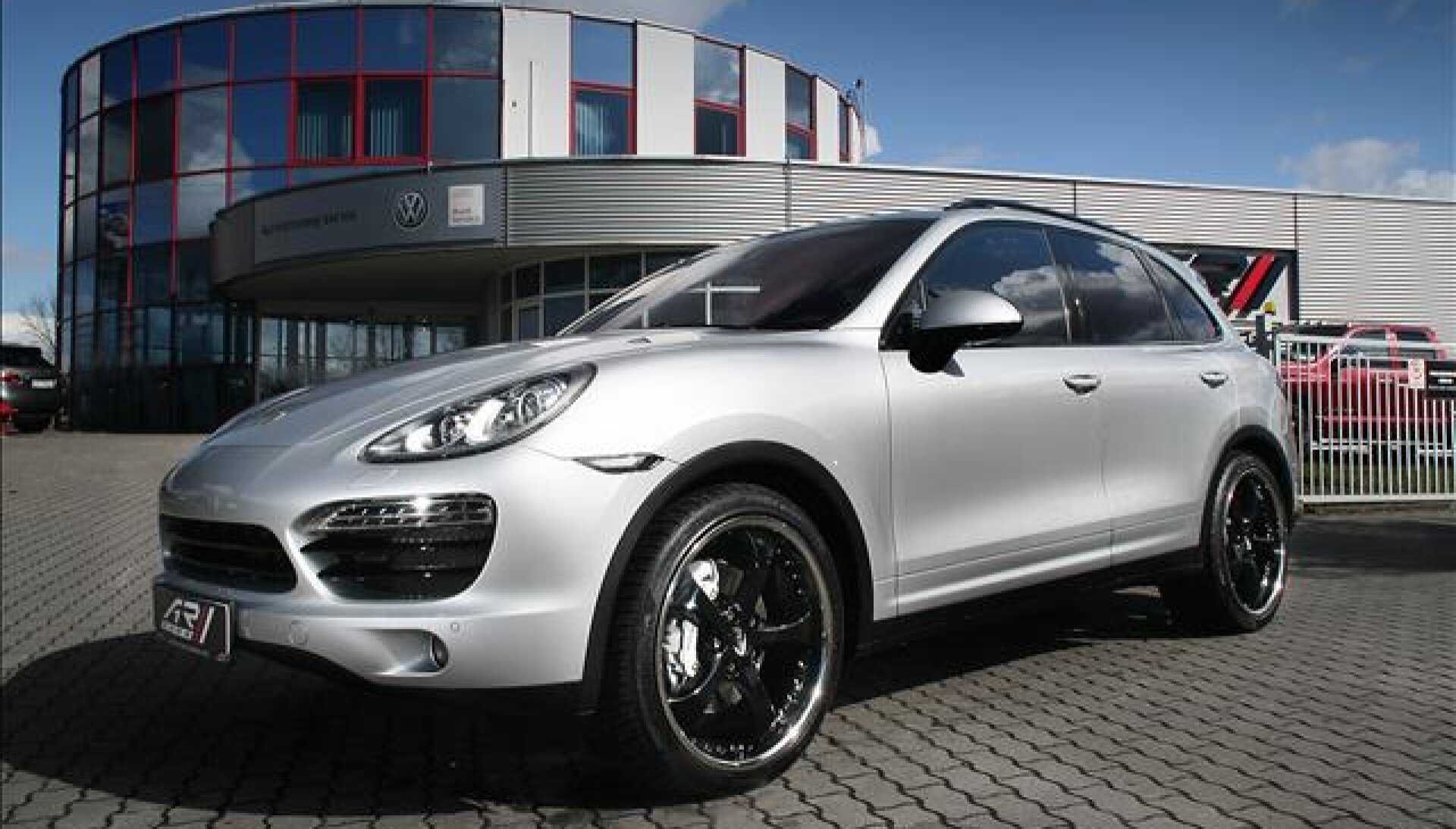 Porsche Cayenne S, Max. výbava, Zadní DVD, TV