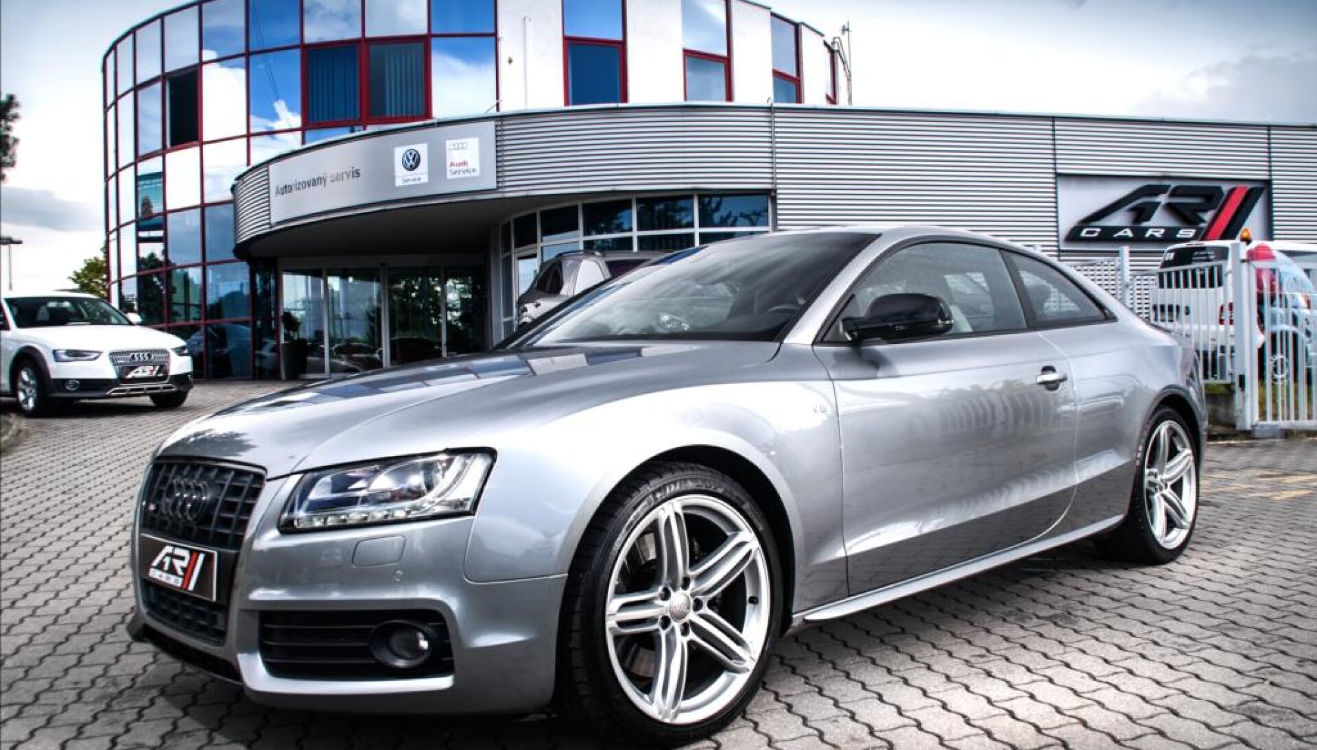 Audi S5 4.2 FSI quattro, Drive select, B&O sound, CZ