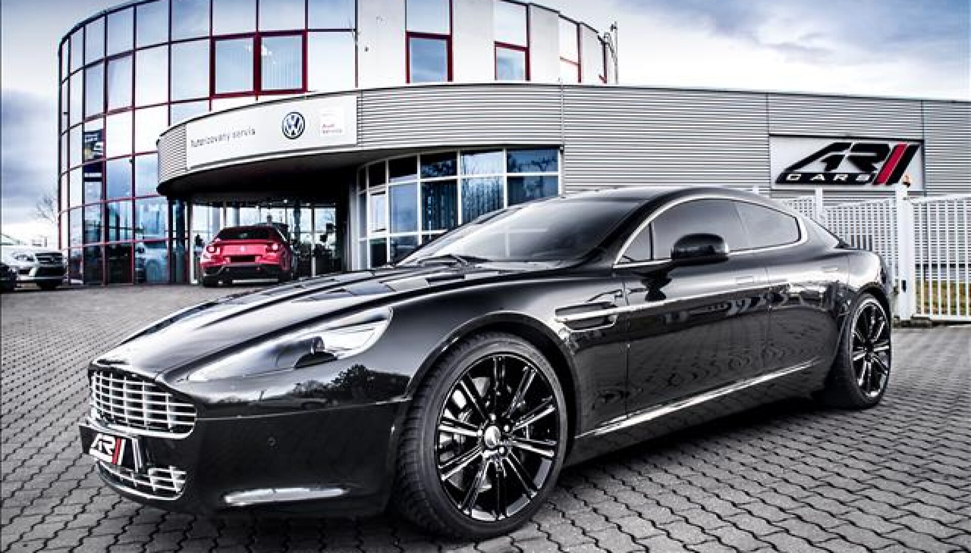 Aston Martin Rapide 6.0 V12 Storm black