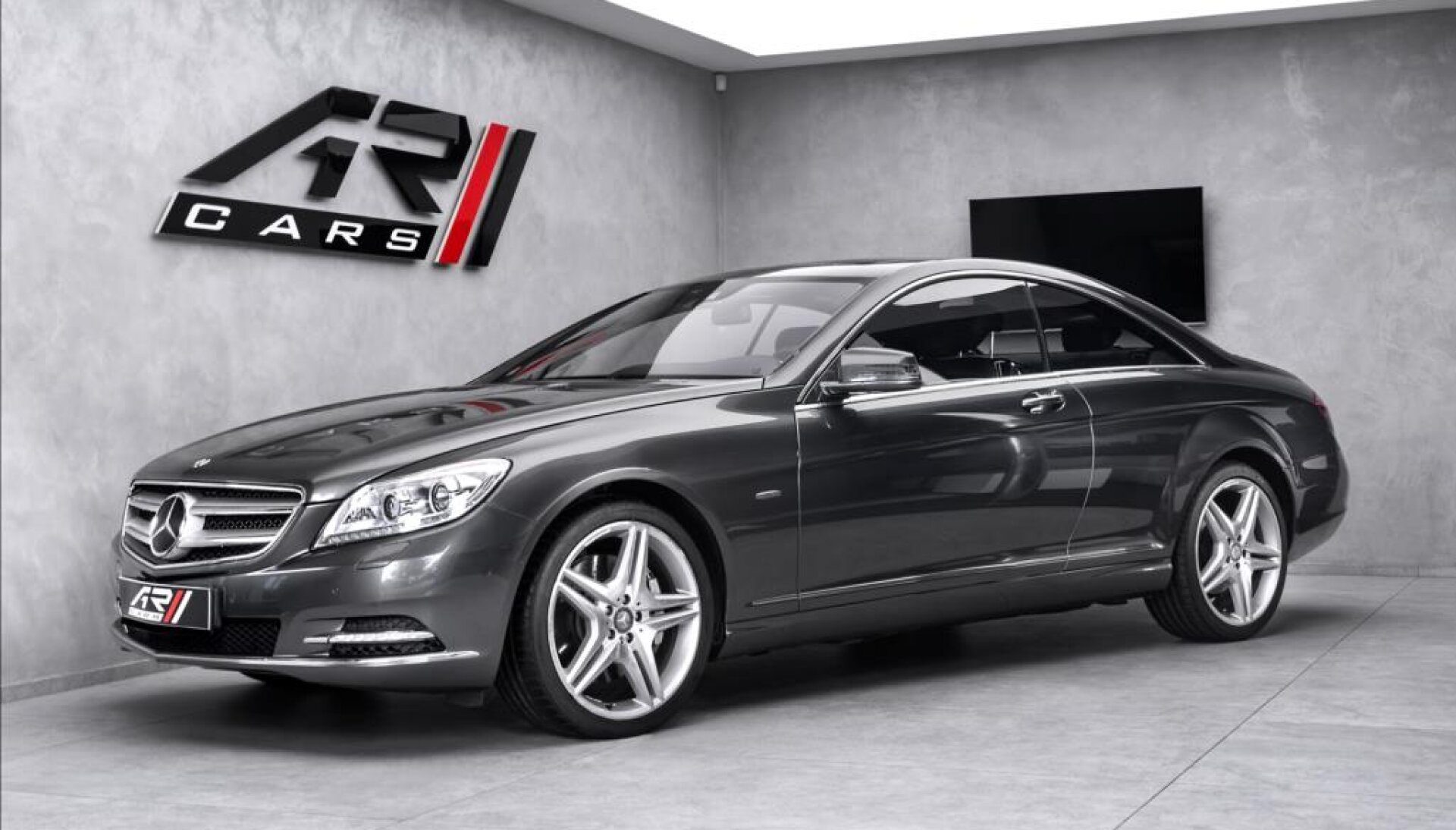 Mercedes-Benz CL 500 4Matic, max výbava
