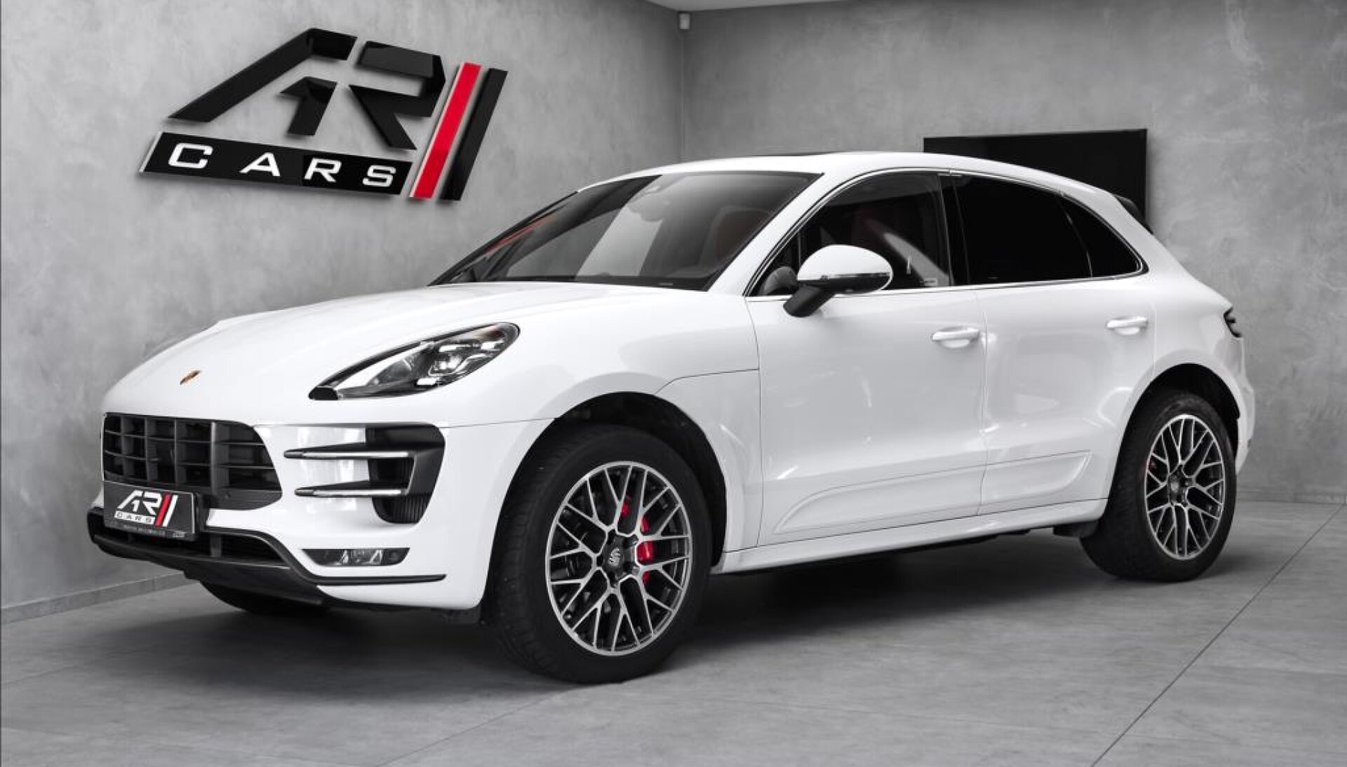Porsche Macan Turbo, panorama, sport chrono, vzduch, CZ