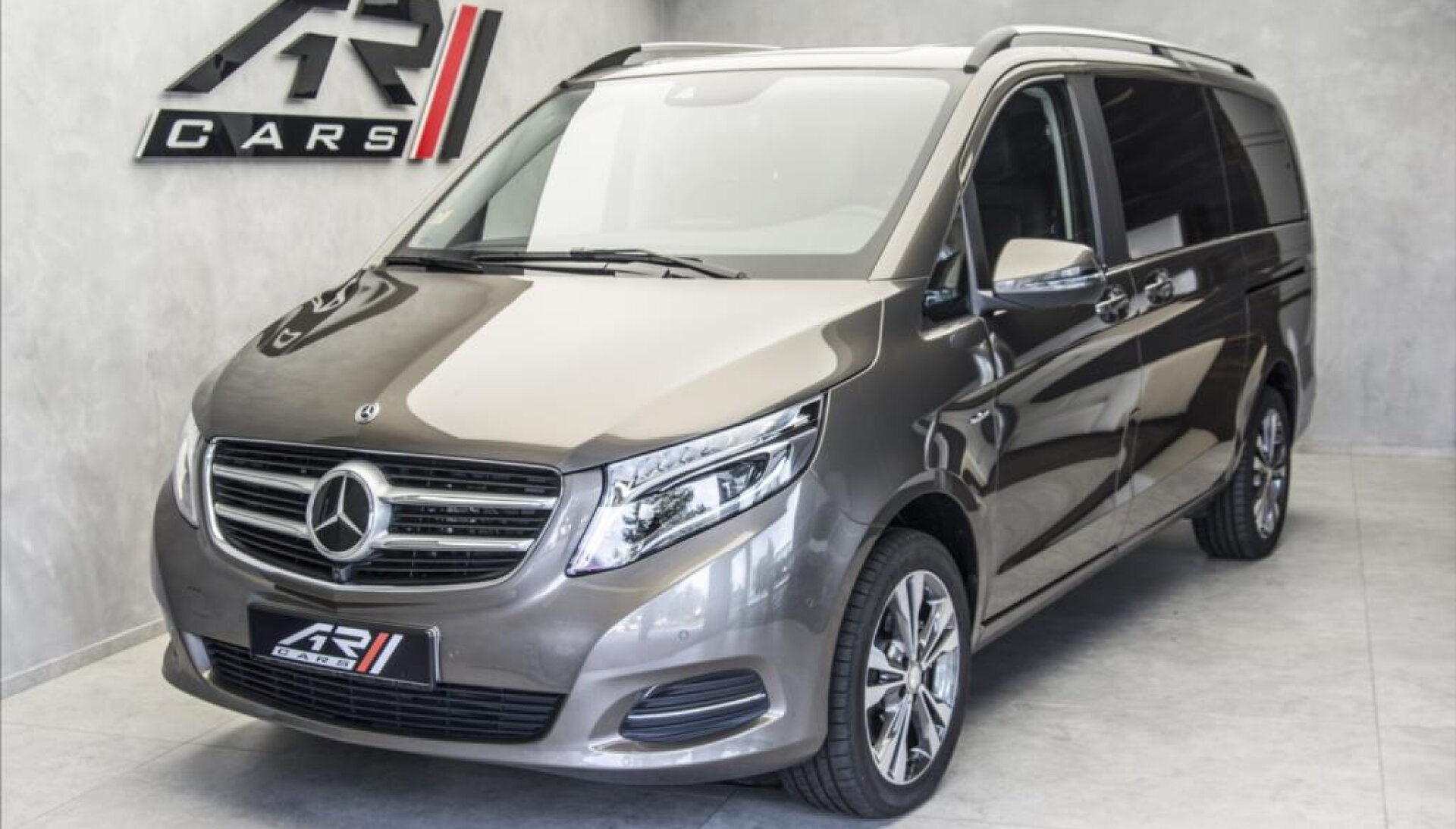 Mercedes-Benz Třídy V V AVANTGARDE V250d L 4MATIC