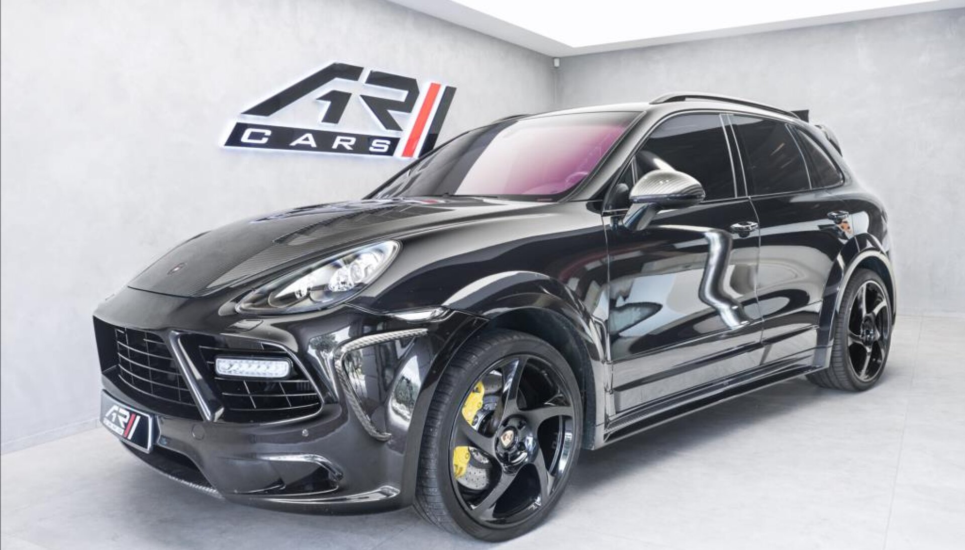 Porsche Cayenne Turbo MANSORY, PDCC, PTV+, panorama, karbon