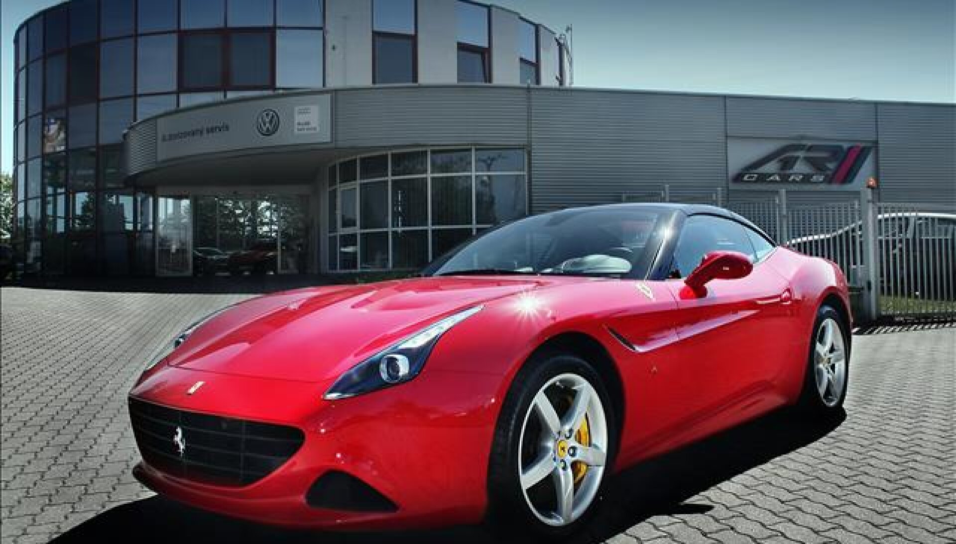 Ferrari California T, Rosso corsa