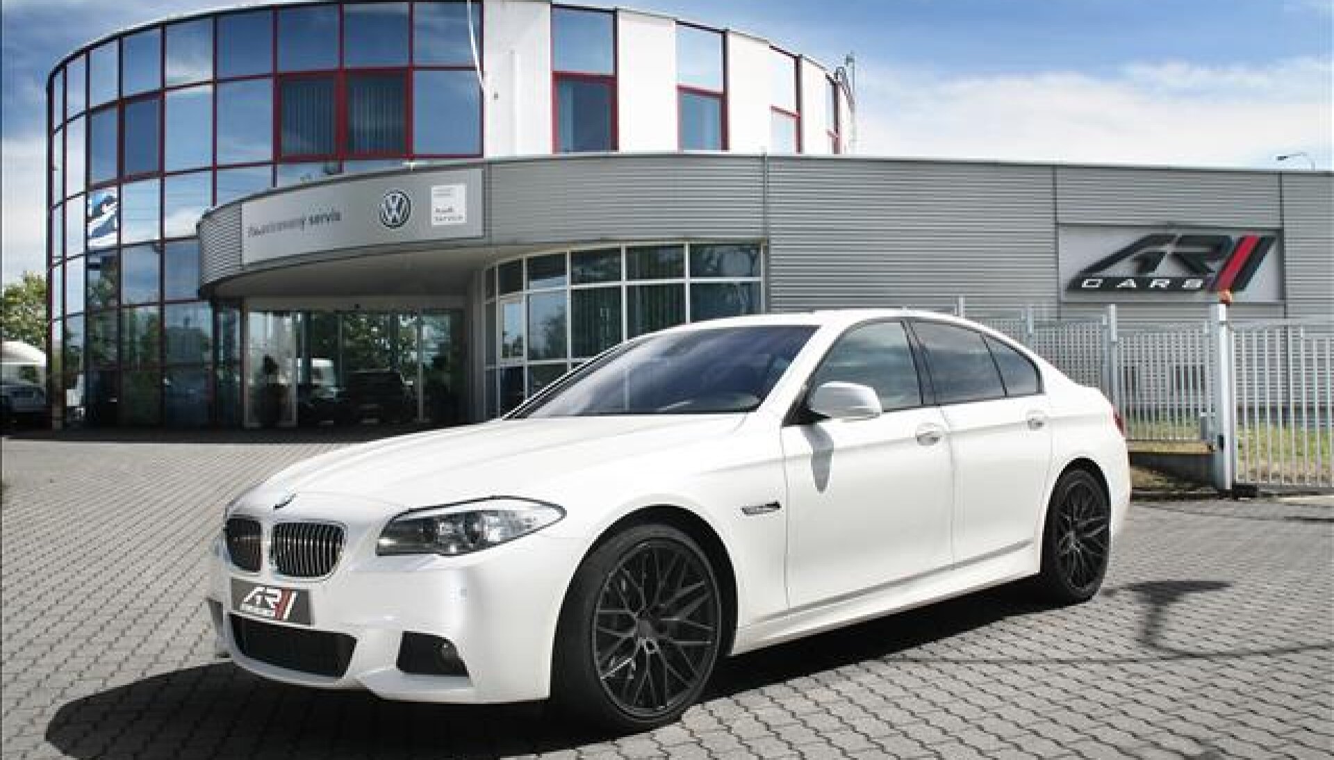 BMW Řada 5 530d xD, individual, ventilace, M-paket