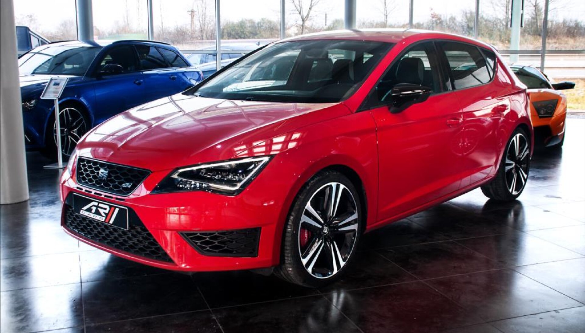 Seat Leon 2.0 TSi Cupra 280PS, černý paket