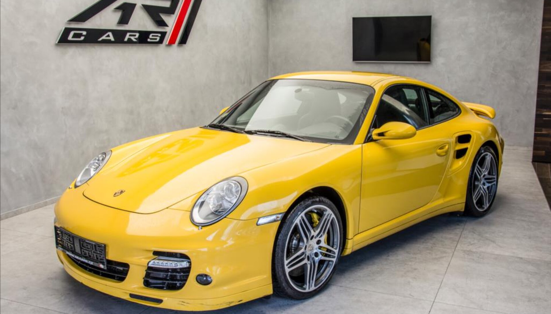 Porsche 911 Turbo 997, keramiky, navigace, sport chrono turbo